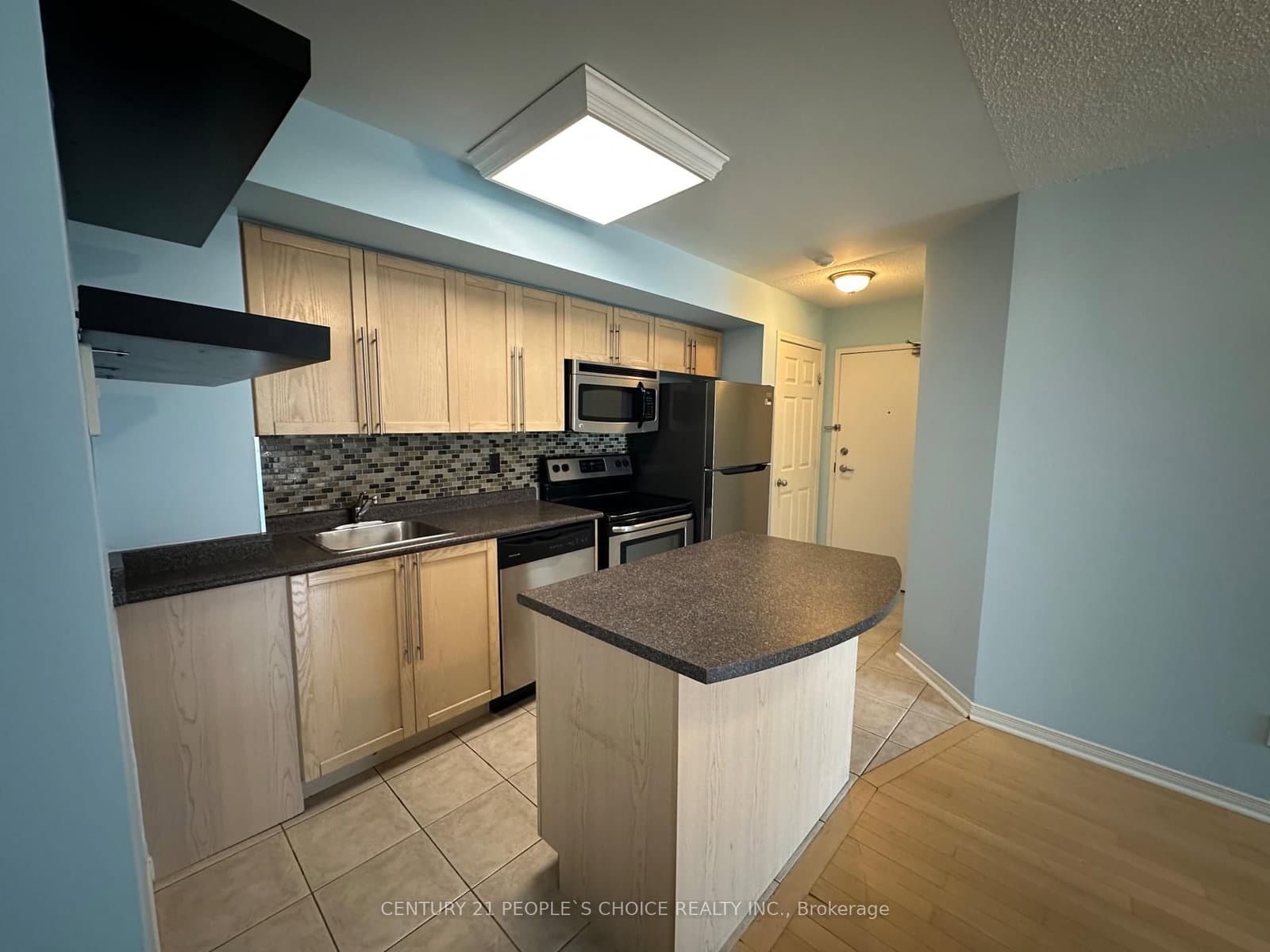 30 Harrison Garden Boulevard, Unit 1012 thumbnail 7