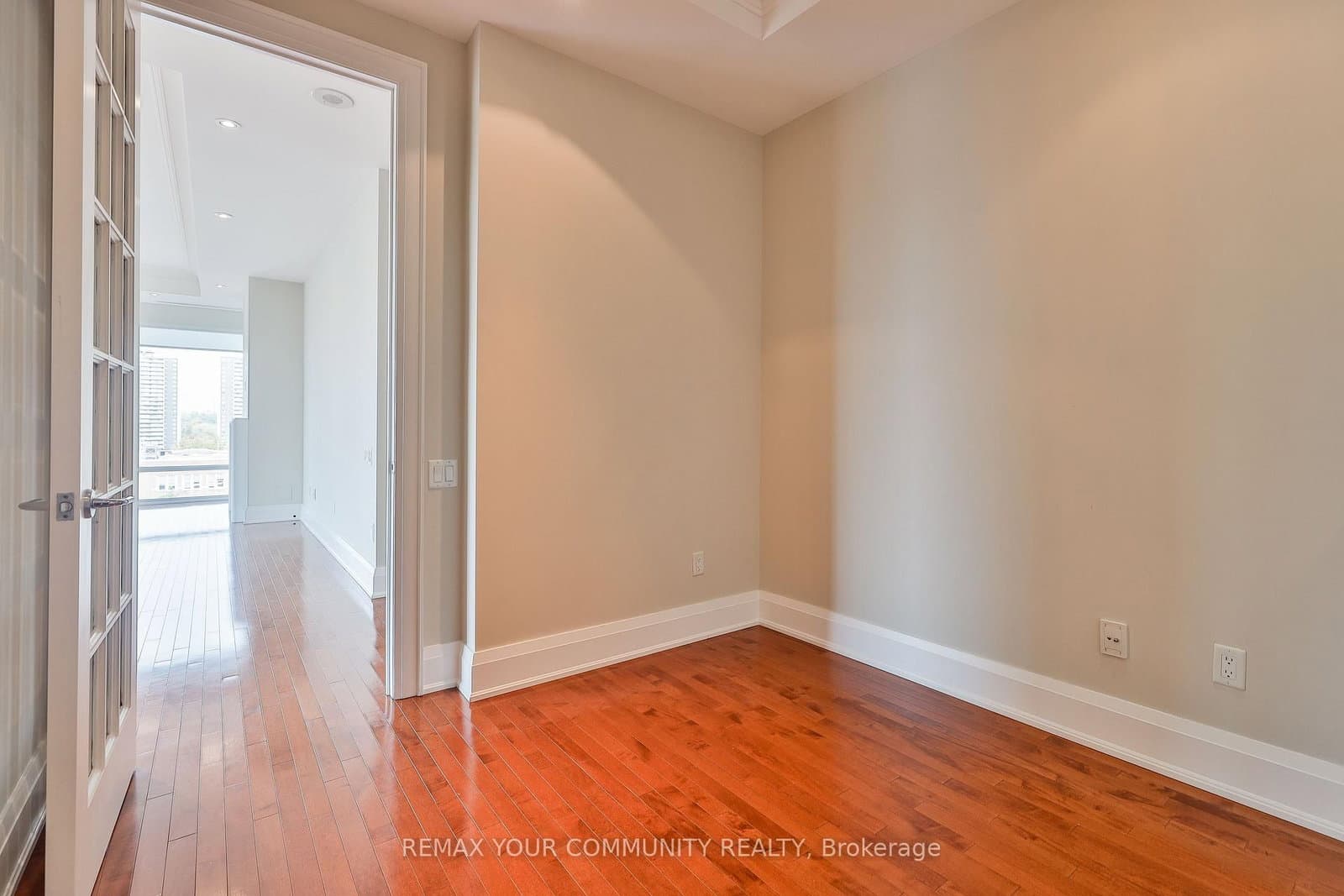 80 Yorkville Avenue, Unit 802 thumbnail 12