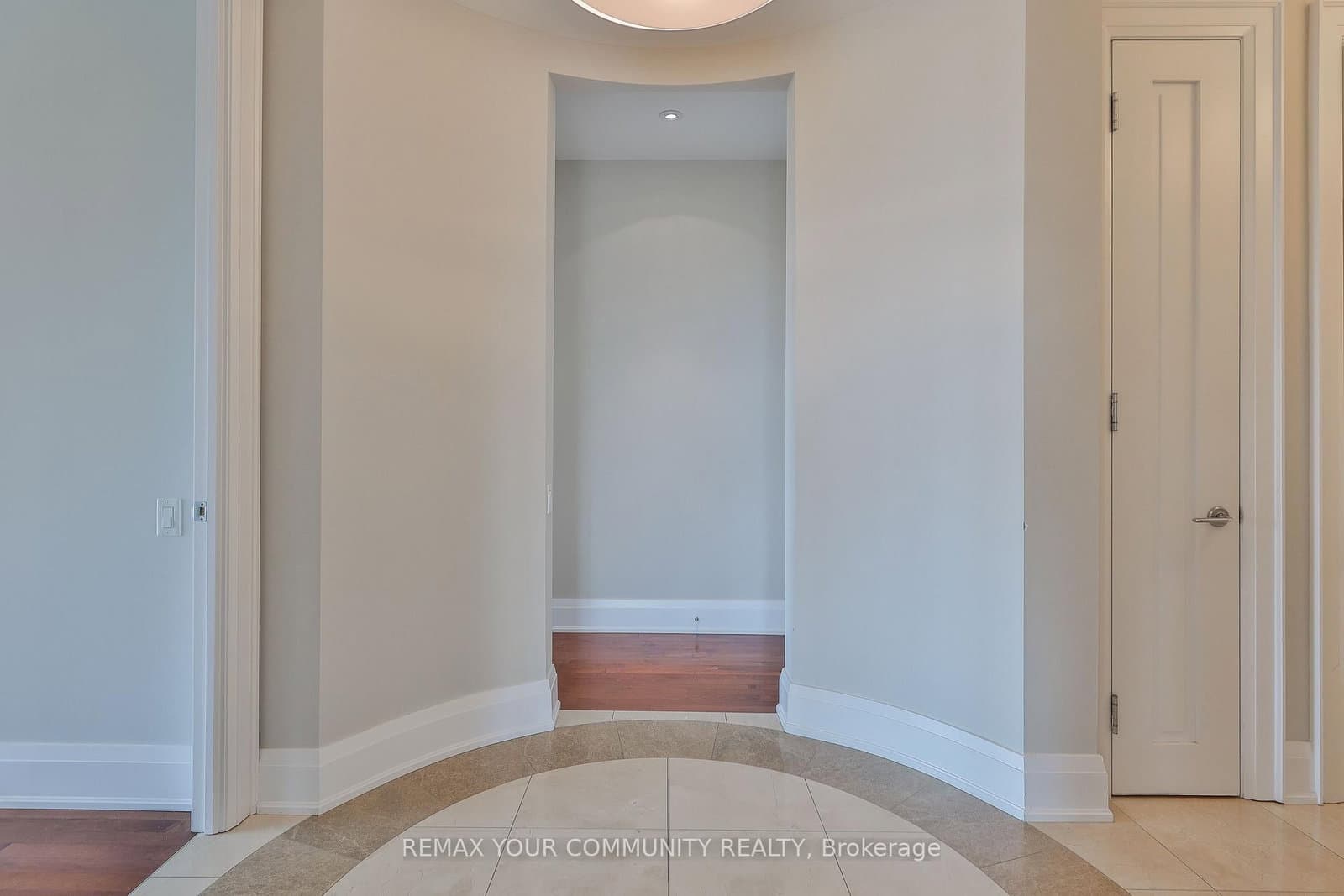 80 Yorkville Avenue, Unit 802 thumbnail 17