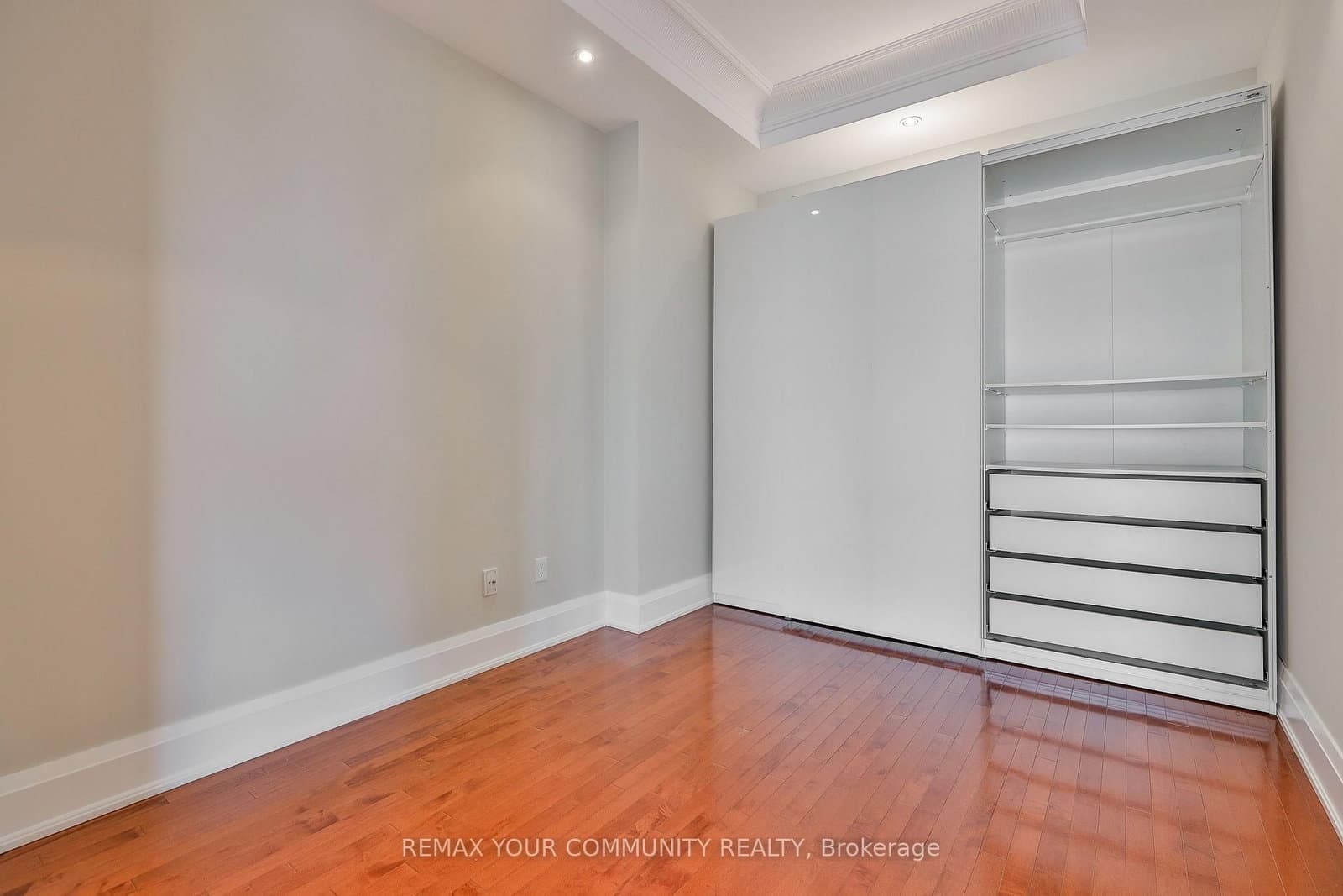 80 Yorkville Avenue, Unit 802 thumbnail 28