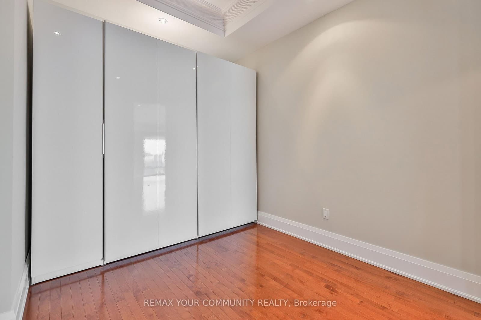 80 Yorkville Avenue, Unit 802 thumbnail 33