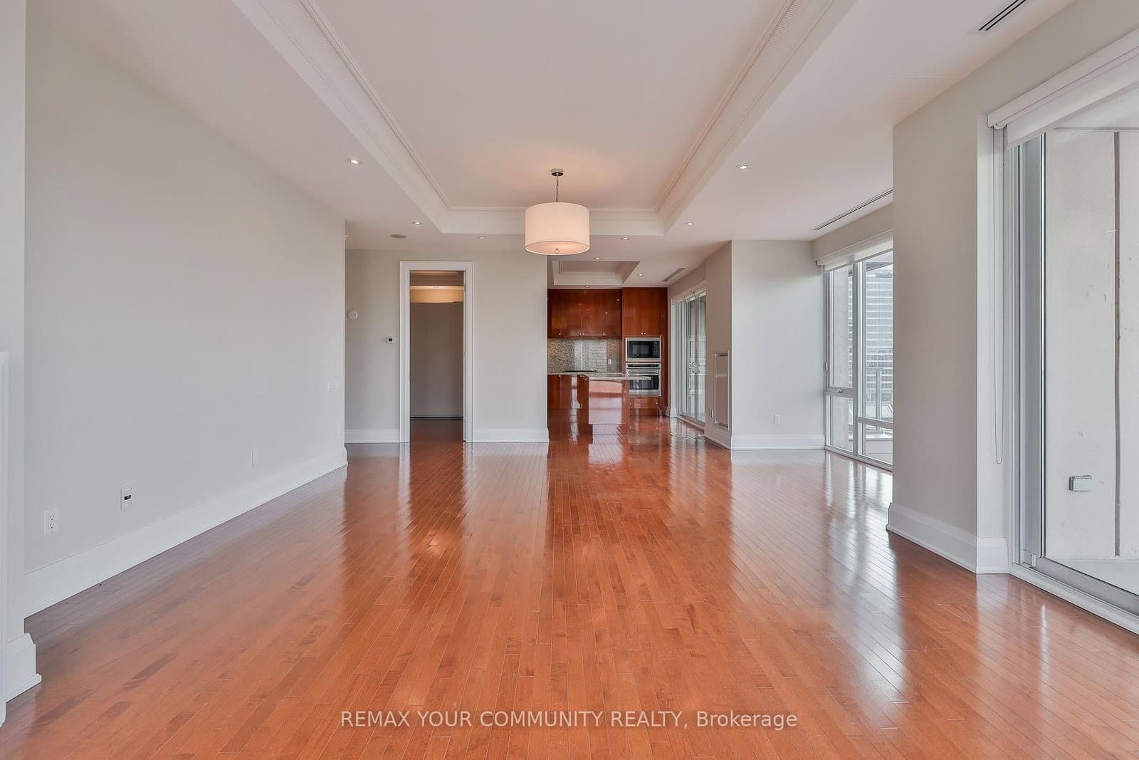 80 Yorkville Avenue, Unit 802 thumbnail 6