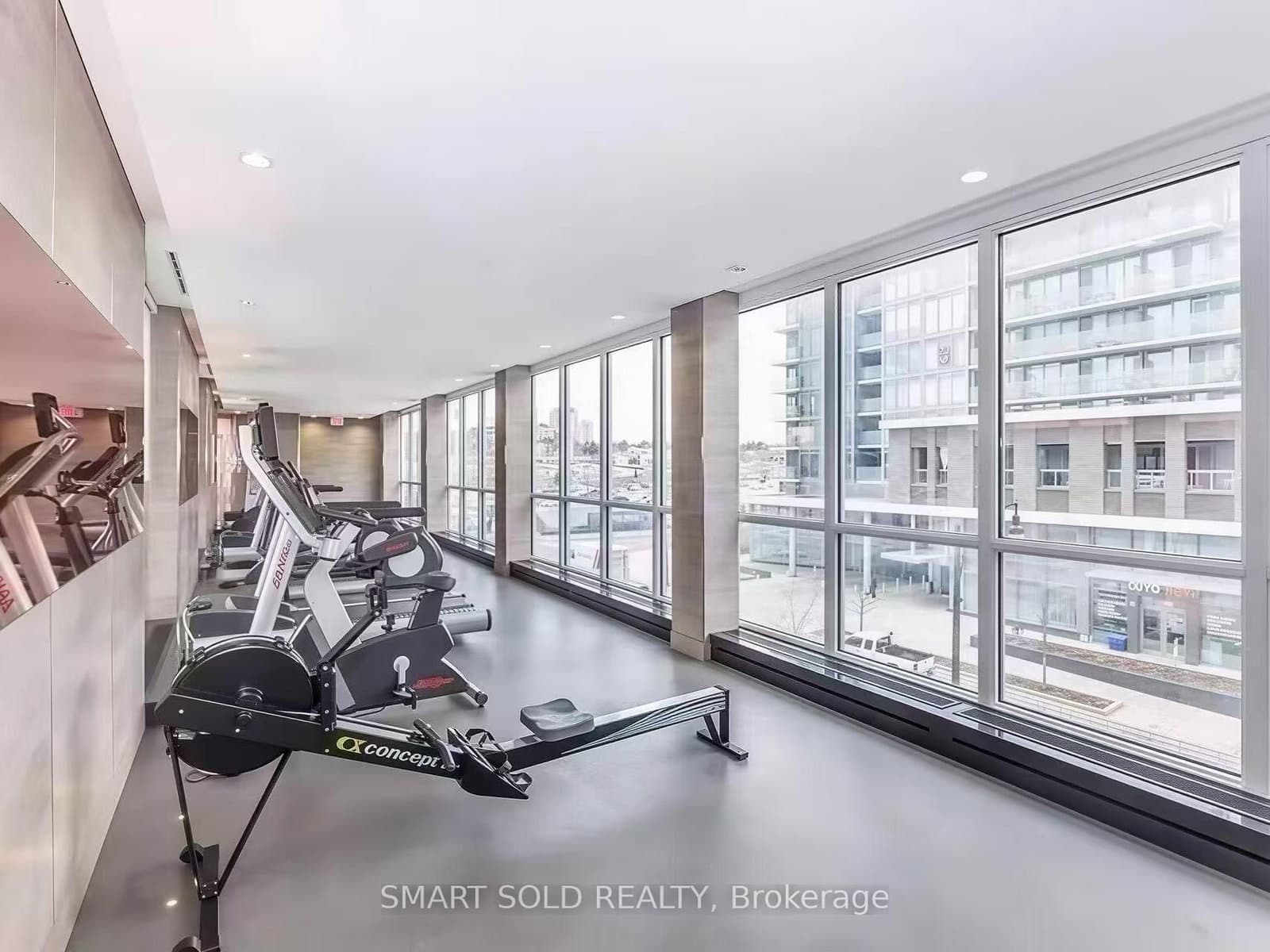 121 Mcmahon Drive, Unit 3208 thumbnail 11