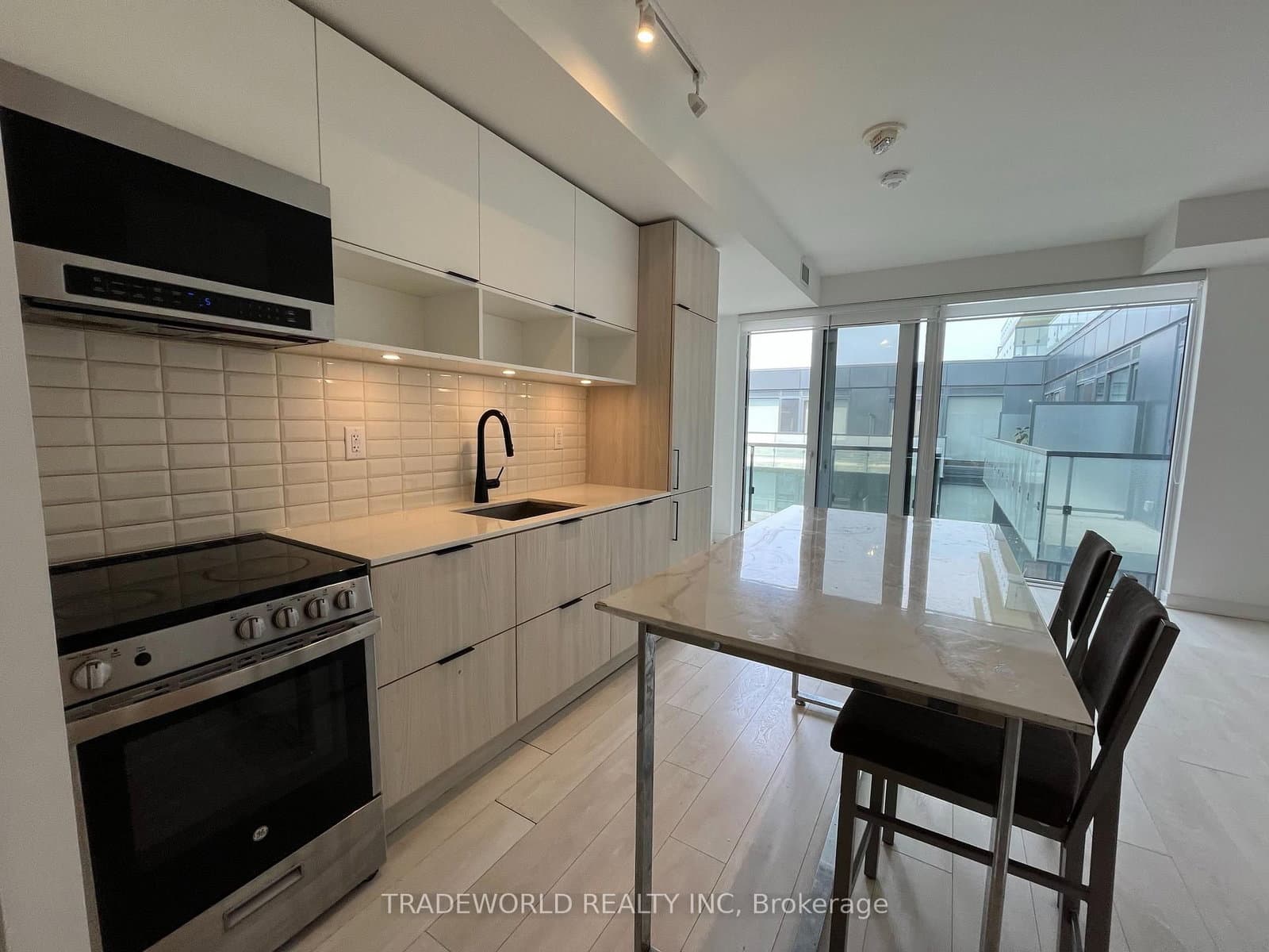 180 Mill Street, Unit S512 thumbnail 5