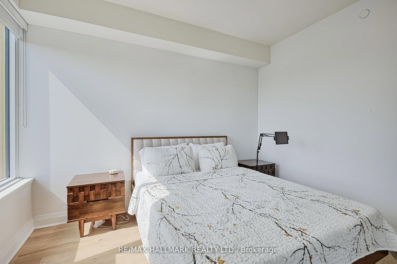 151 Avenue Road, Unit 601 thumbnail 20