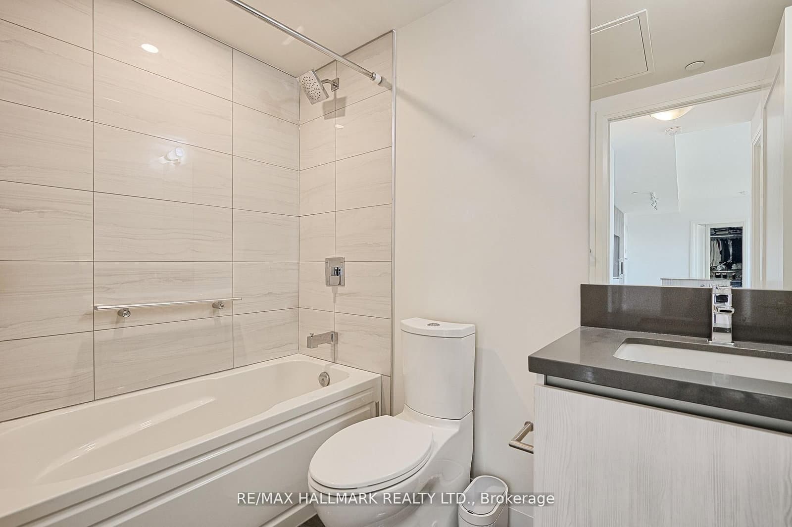 151 Avenue Road, Unit 601 thumbnail 25