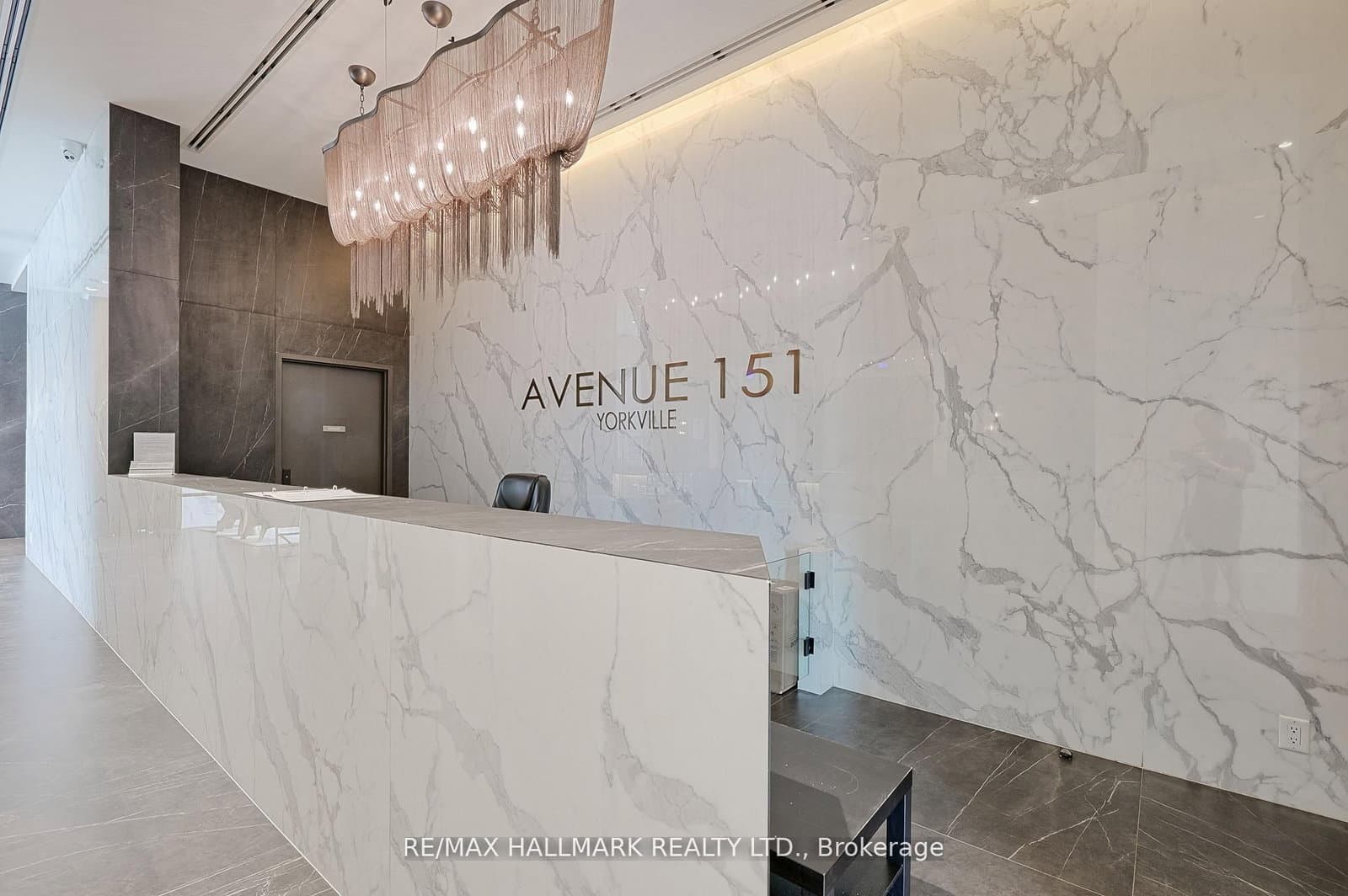 151 Avenue Road, Unit 601 thumbnail 3