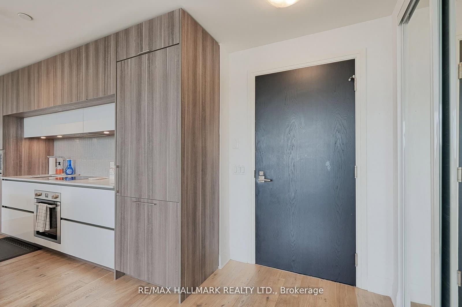 151 Avenue Road, Unit 601 thumbnail 9