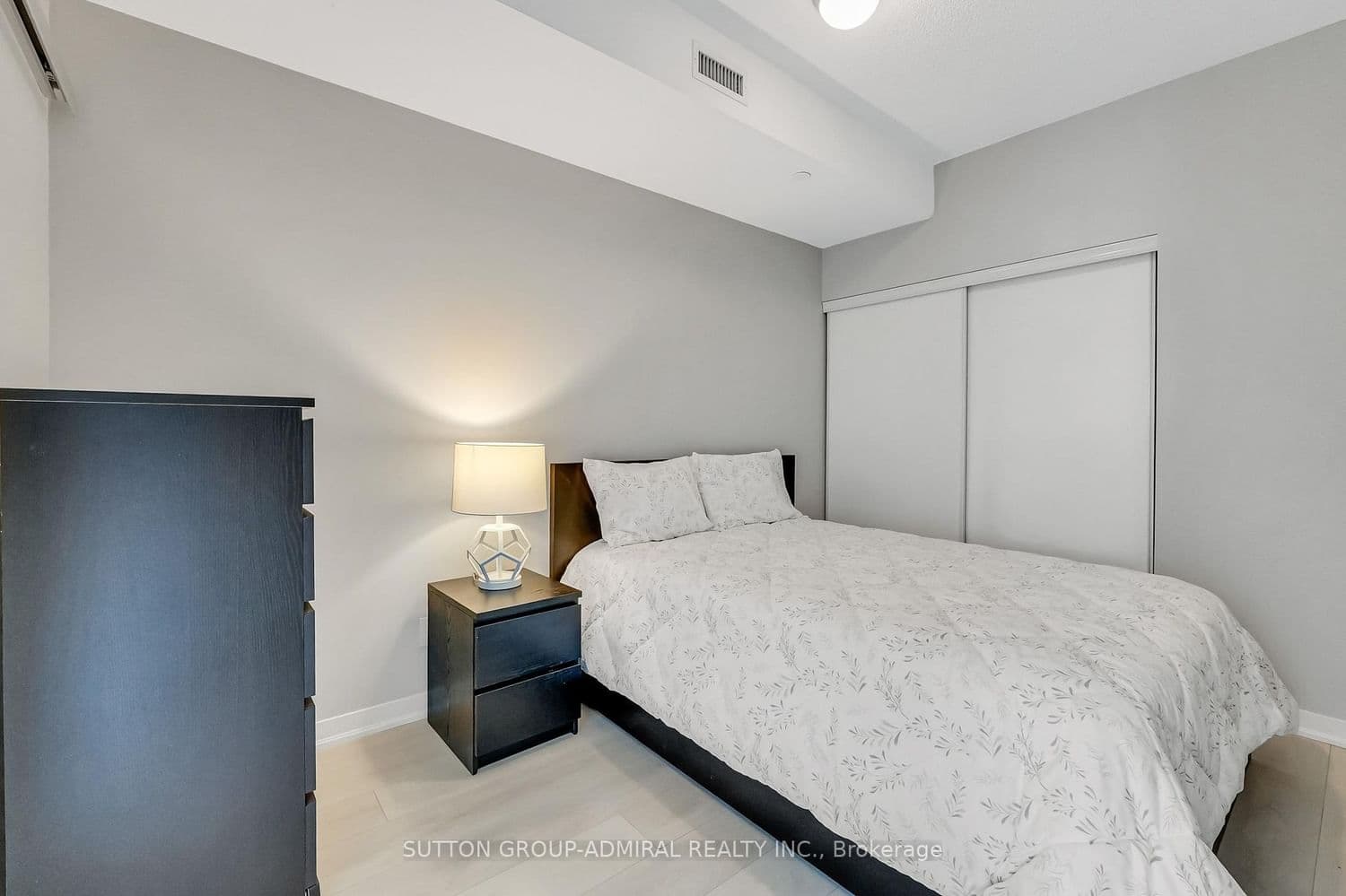 51 East Liberty Street, Unit 1315 thumbnail 15