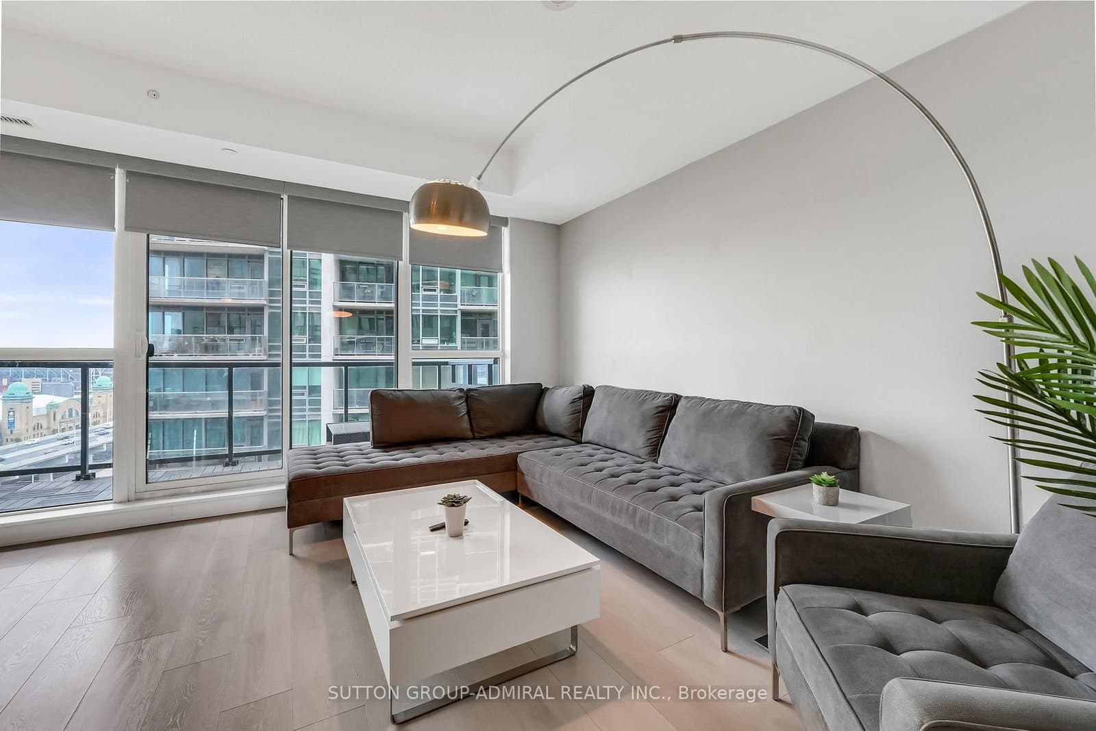 51 East Liberty Street, Unit 1315 thumbnail 8