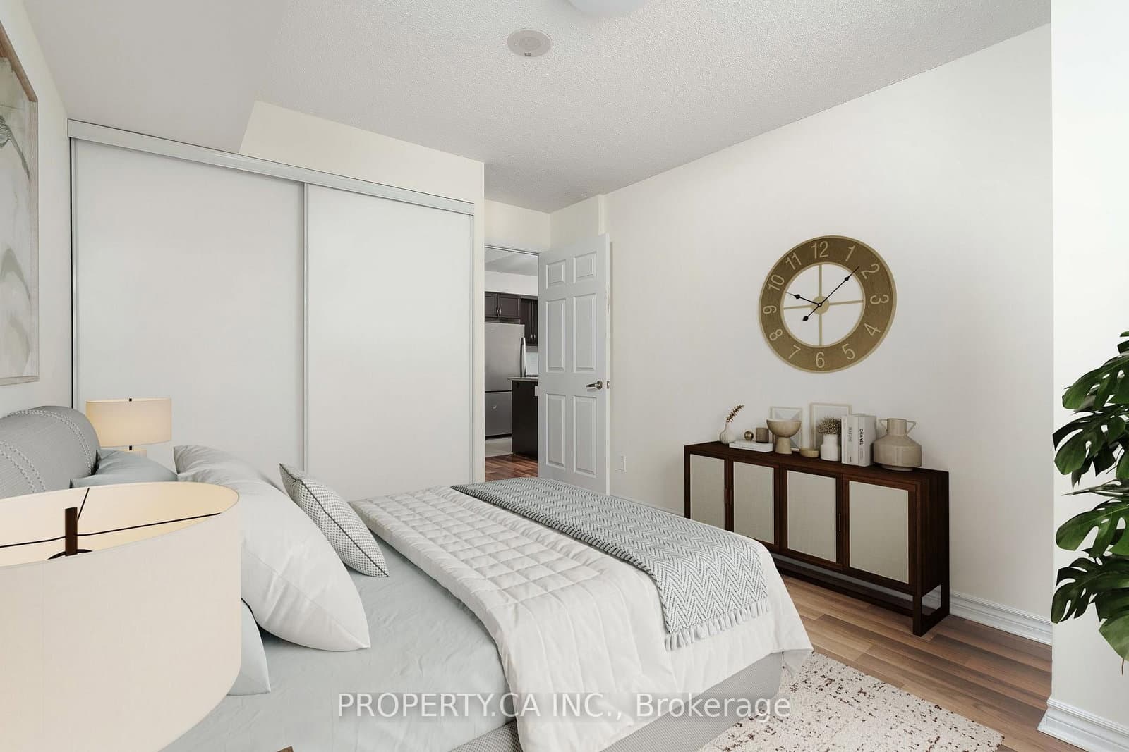 25 Lower Simcoe Street, Unit 803 thumbnail 6