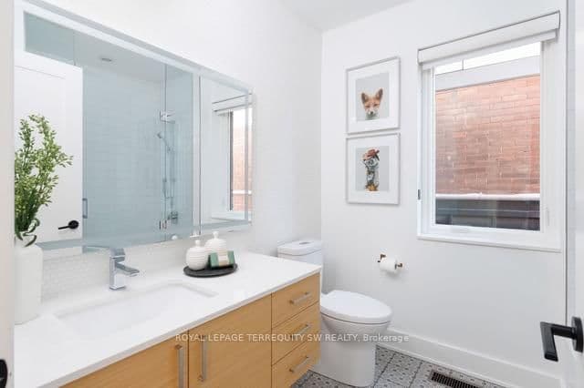 96 Summerhill Avenue thumbnail 37