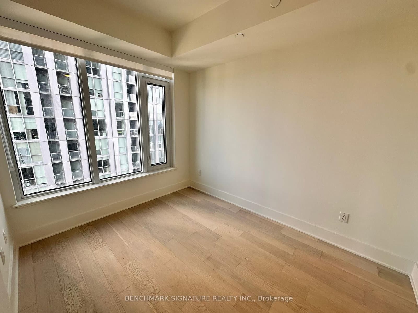 11 Yorkville Avenue, Unit 3604 thumbnail 8