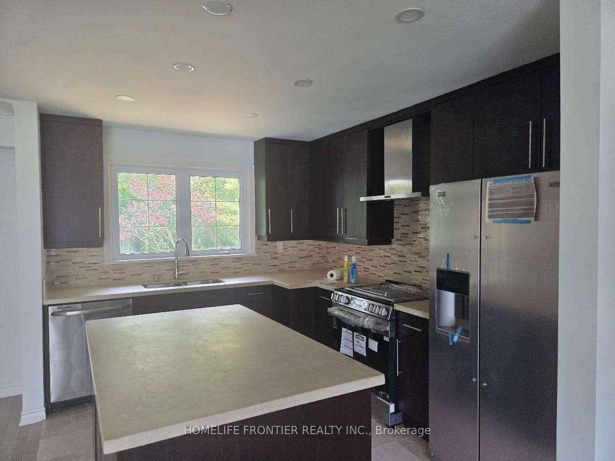 102 Betty Ann Drive thumbnail 5