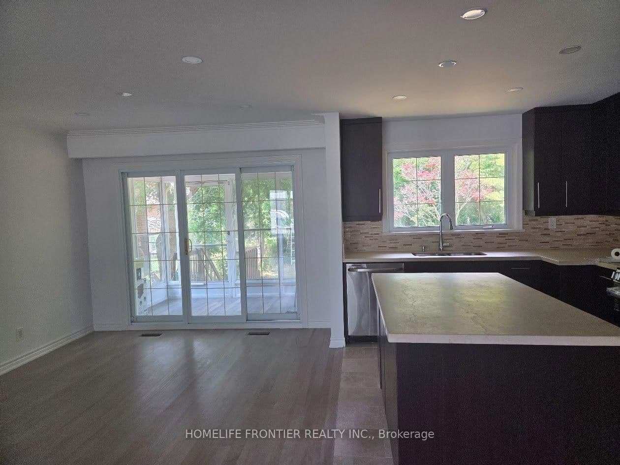 102 Betty Ann Drive thumbnail 6