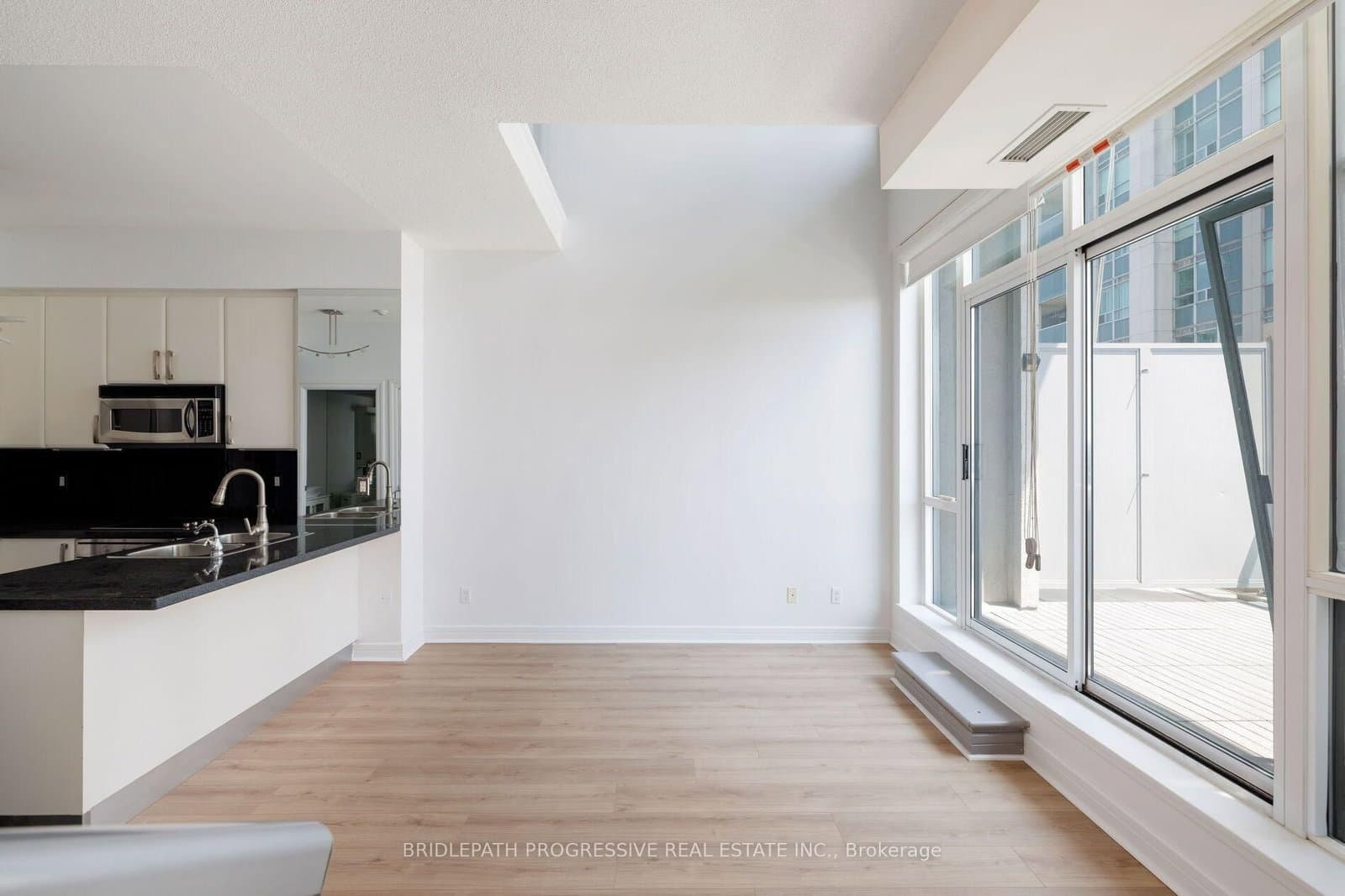 1 Avondale Avenue, Unit 509 thumbnail 11