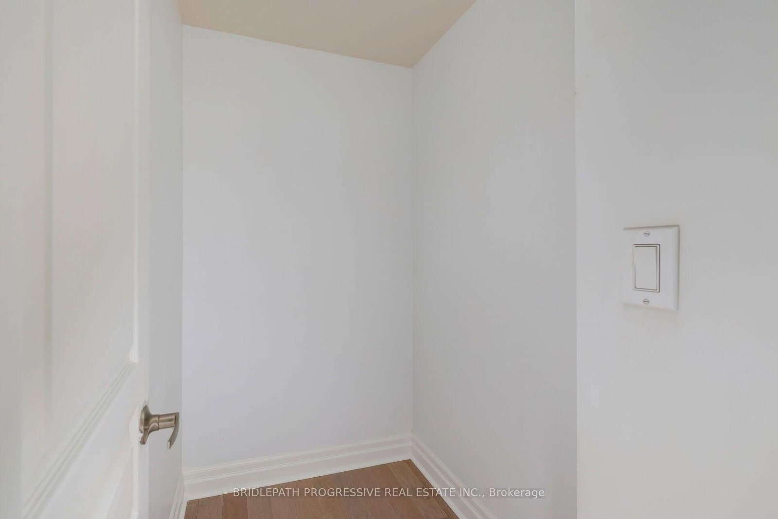1 Avondale Avenue, Unit 509 thumbnail 31