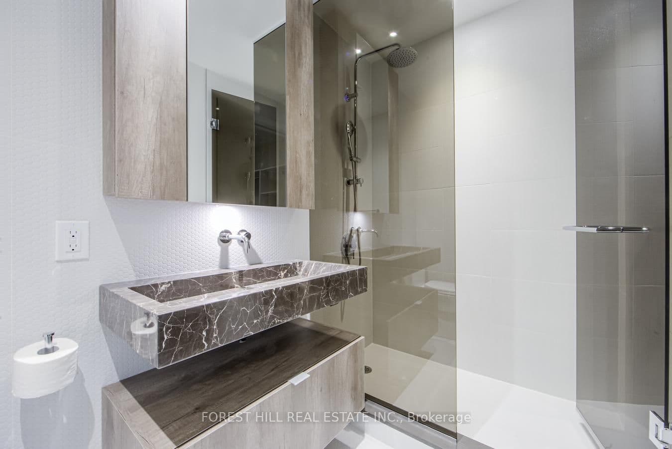 11 Yorkville Avenue, Unit 2506 thumbnail 22
