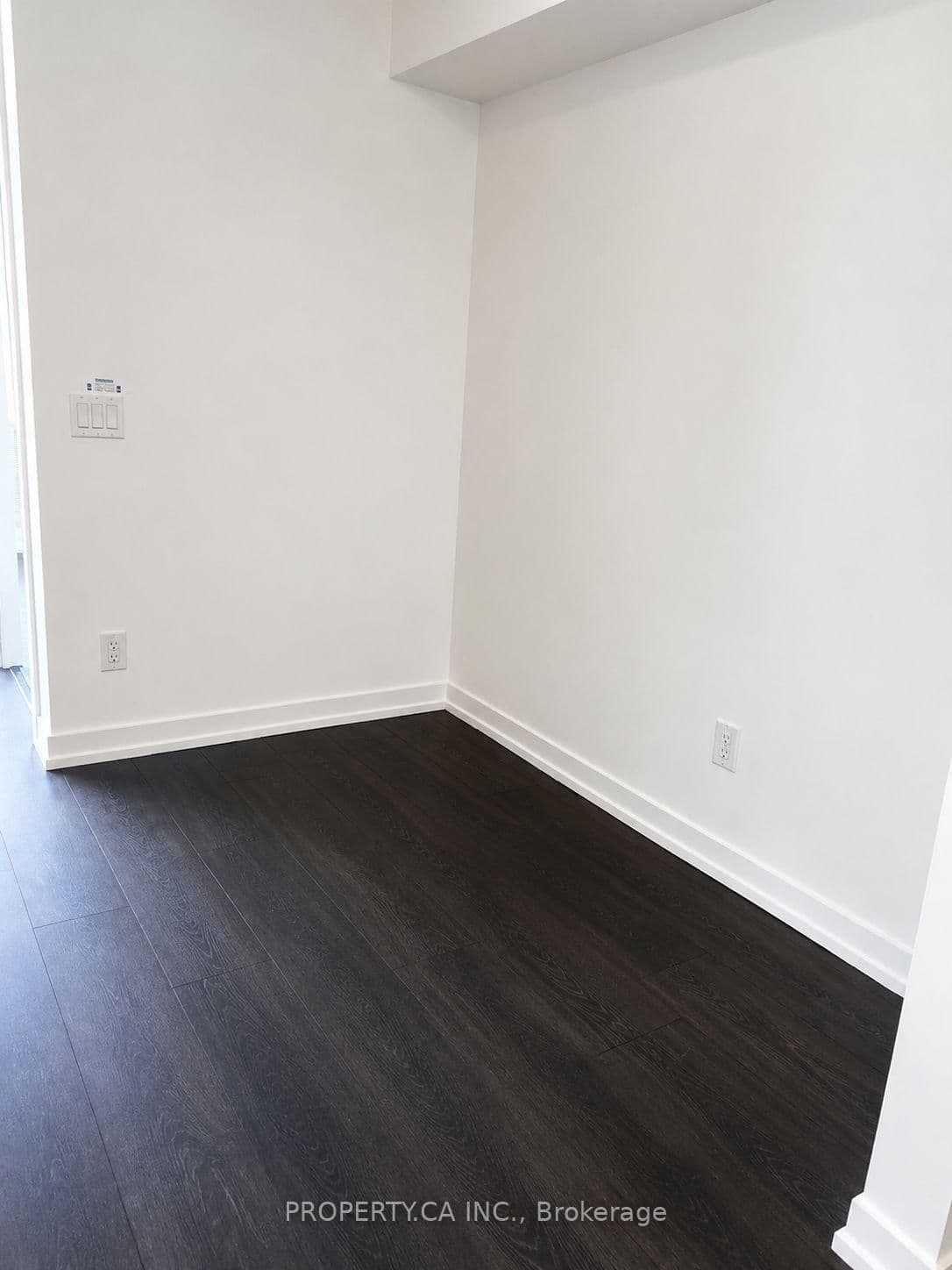 219 Dundas Street E, Unit 1706 thumbnail 5