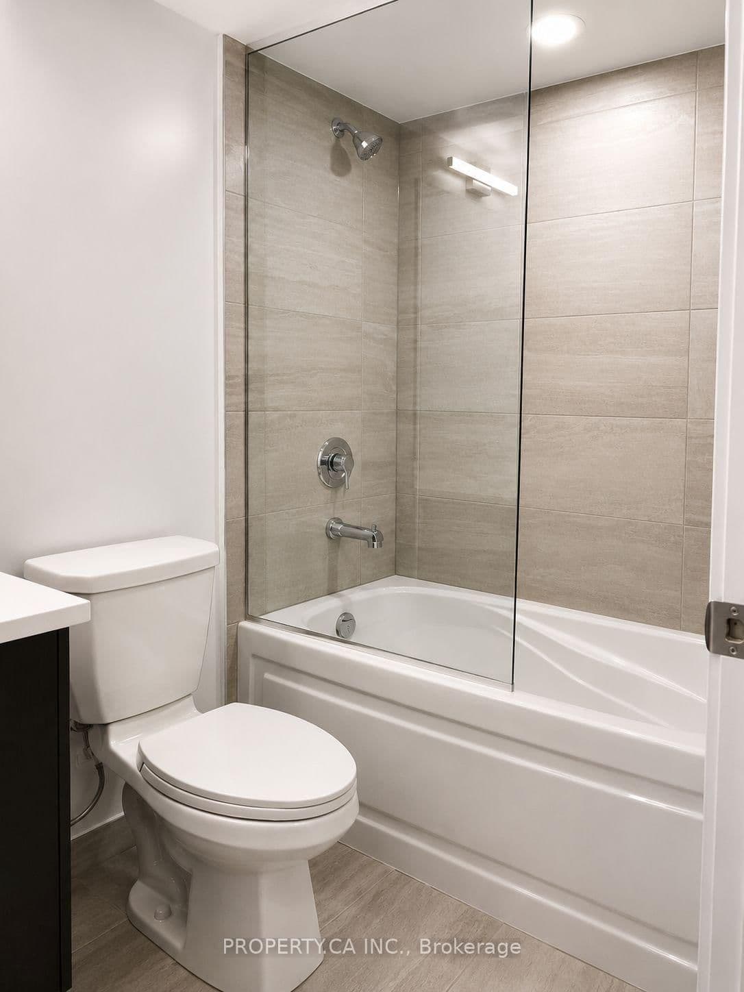 219 Dundas Street E, Unit 1706 thumbnail 7