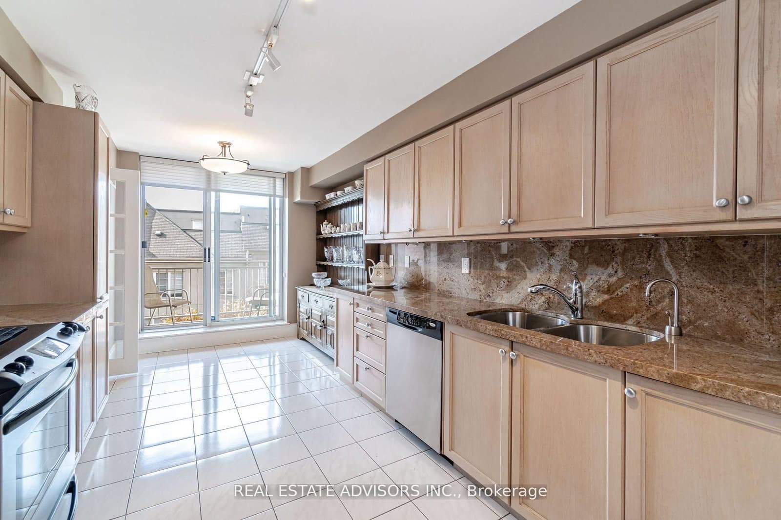 75 York Mills Road, Unit 309 thumbnail 4