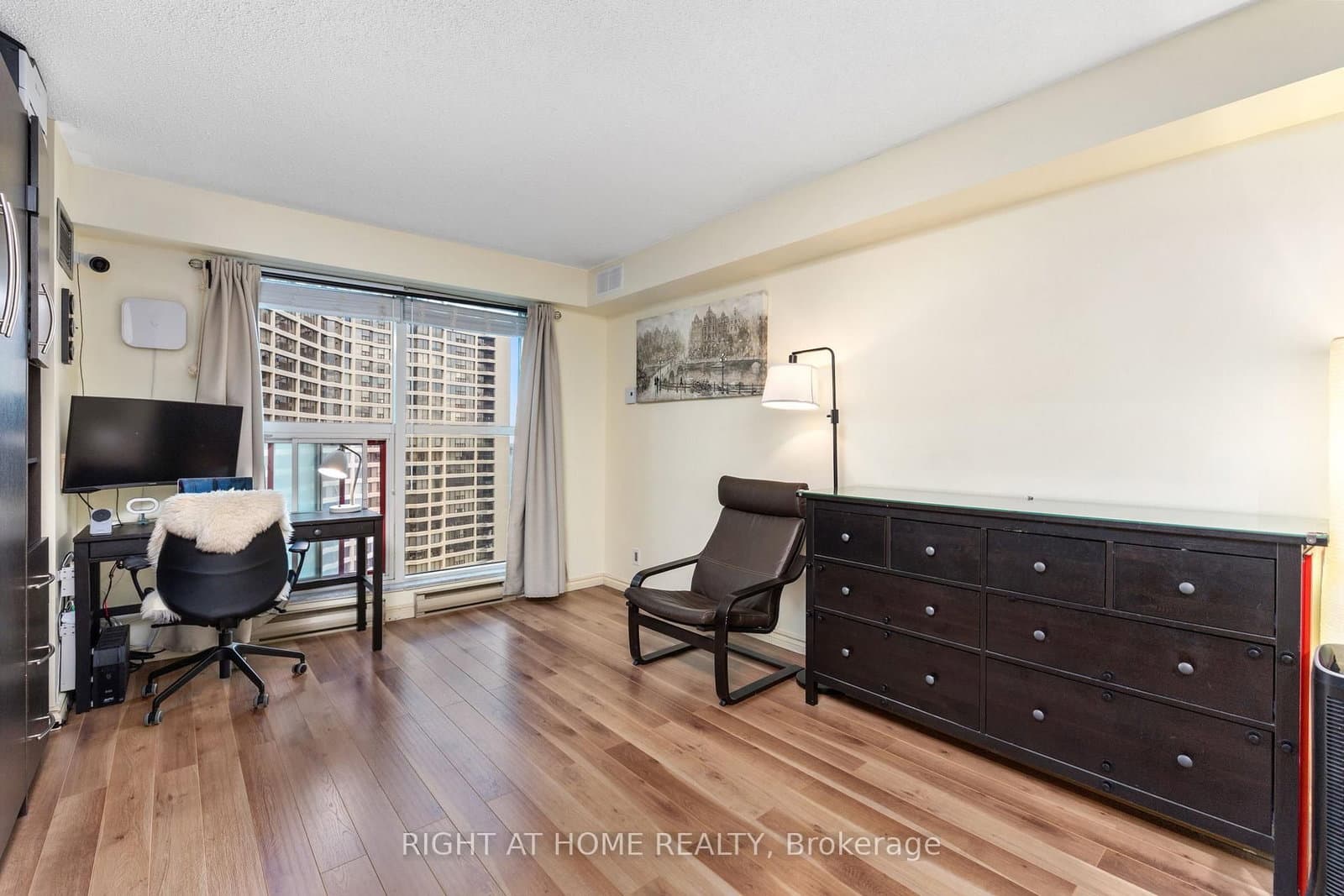 77 Harbour Square, Unit 2306 thumbnail 13