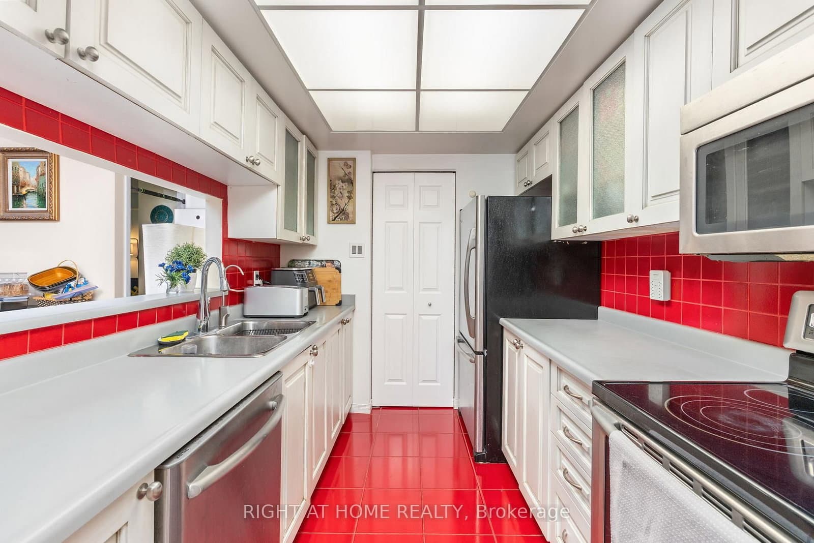 77 Harbour Square, Unit 2306 thumbnail 18
