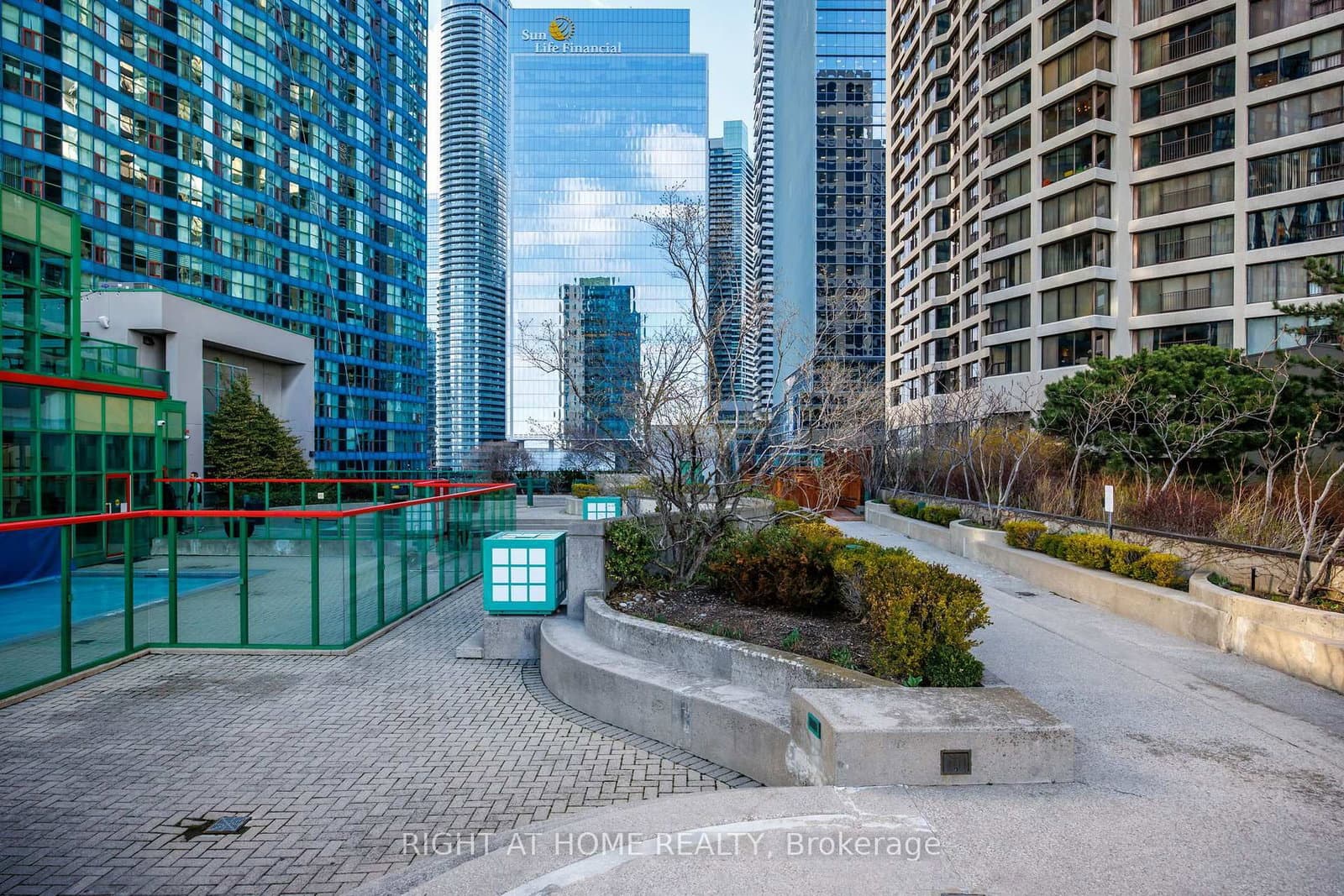 77 Harbour Square, Unit 2306 thumbnail 24