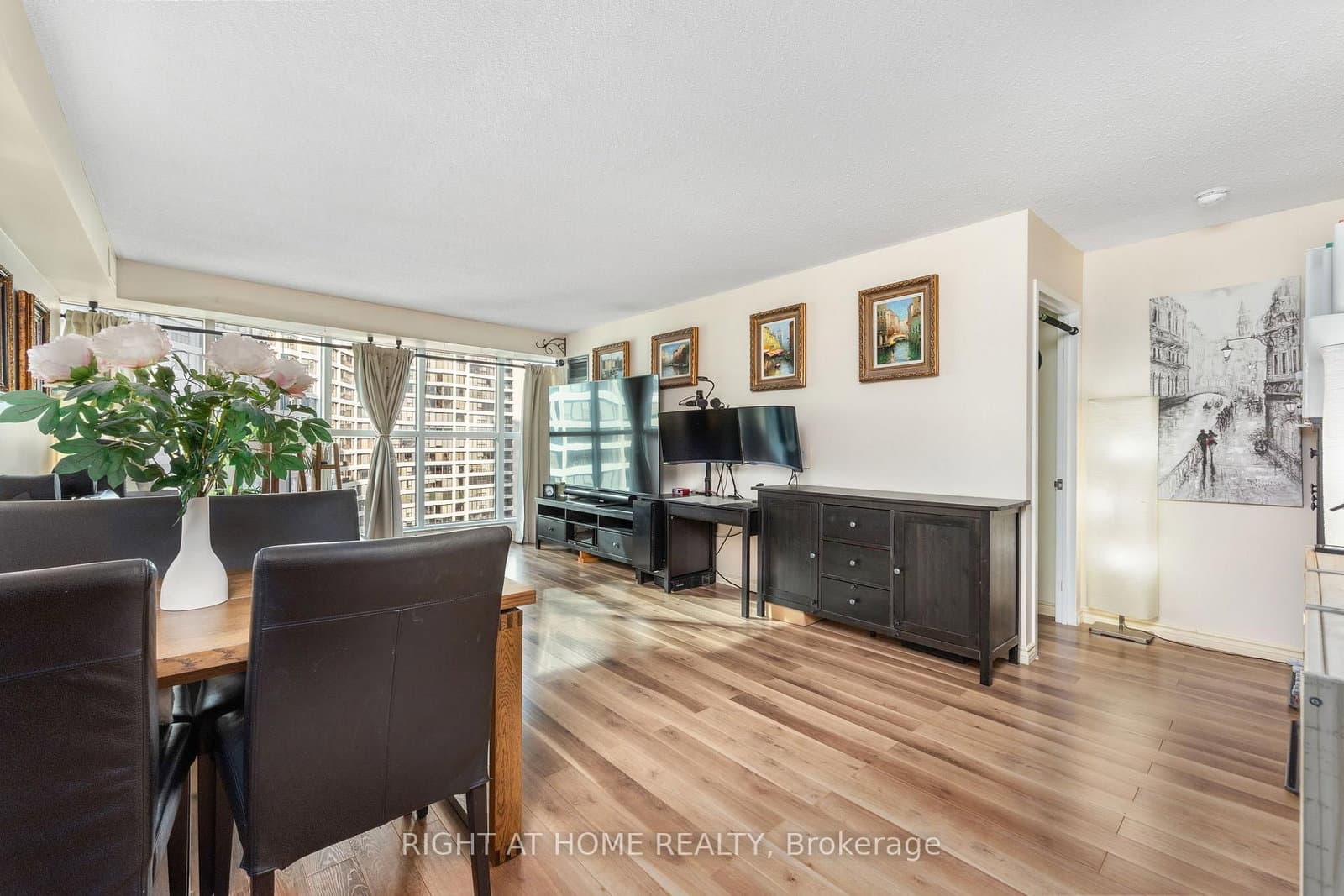 77 Harbour Square, Unit 2306 thumbnail 9