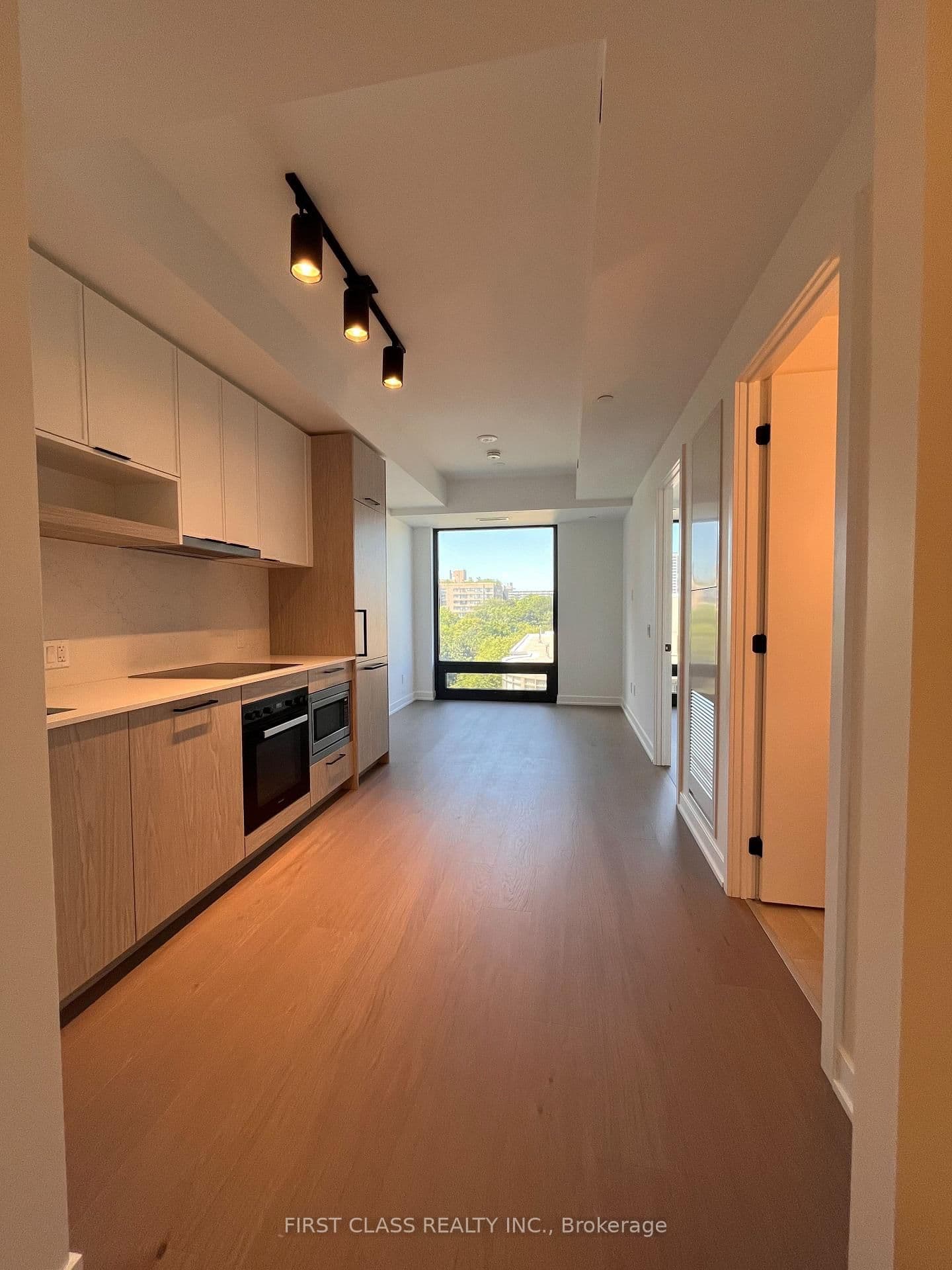 91 Montclair Avenue, Unit 908 thumbnail 2