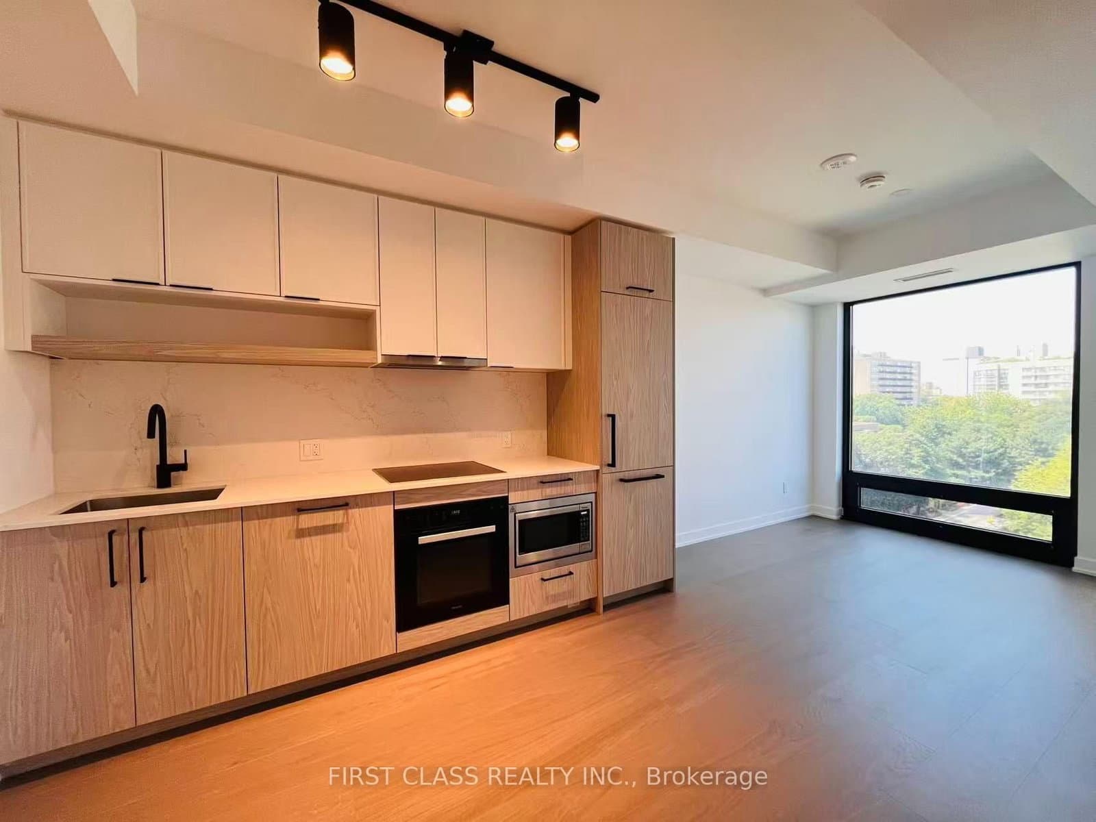 91 Montclair Avenue, Unit 908 thumbnail 3