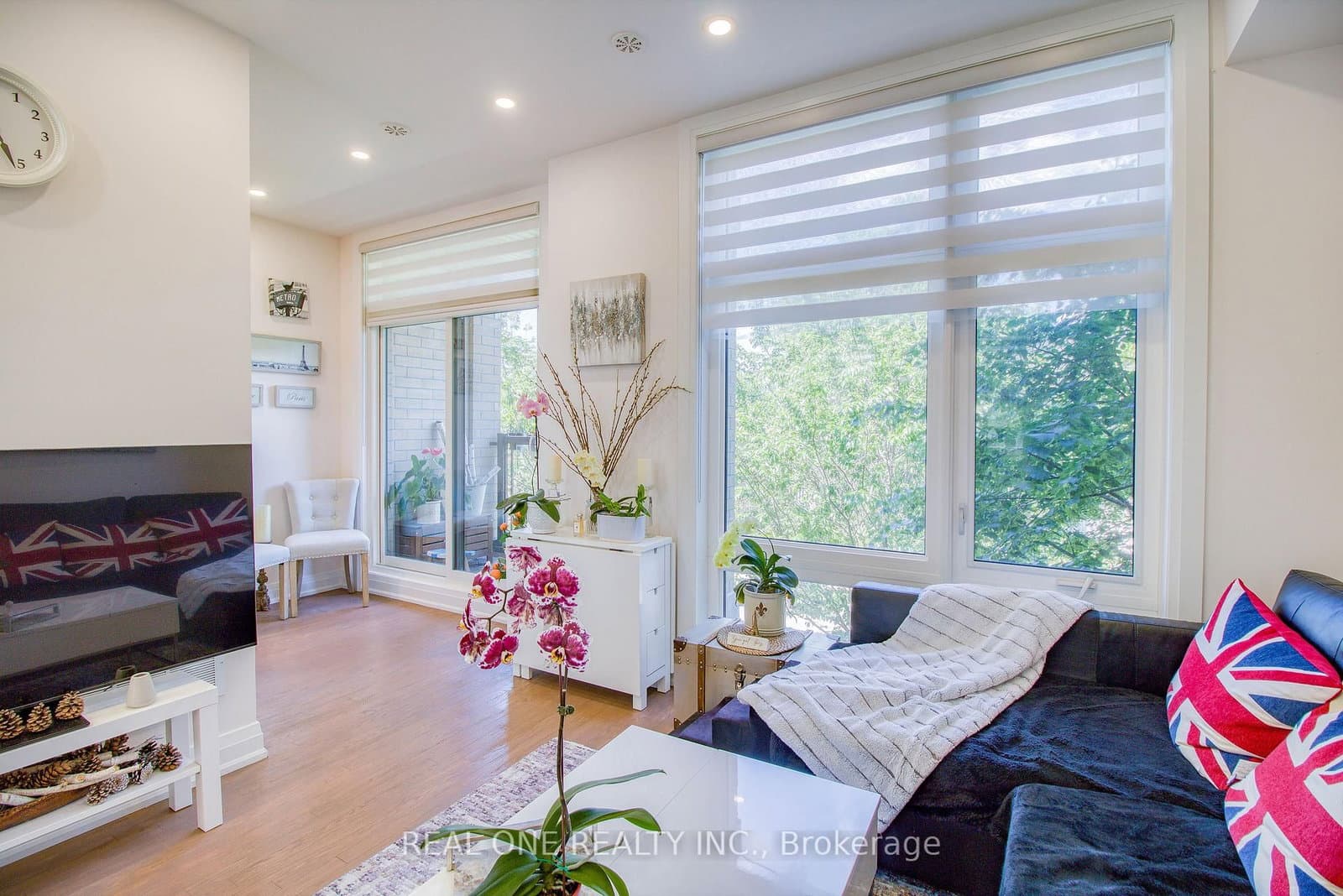 27 Eldora Avenue, Unit 63 thumbnail 12