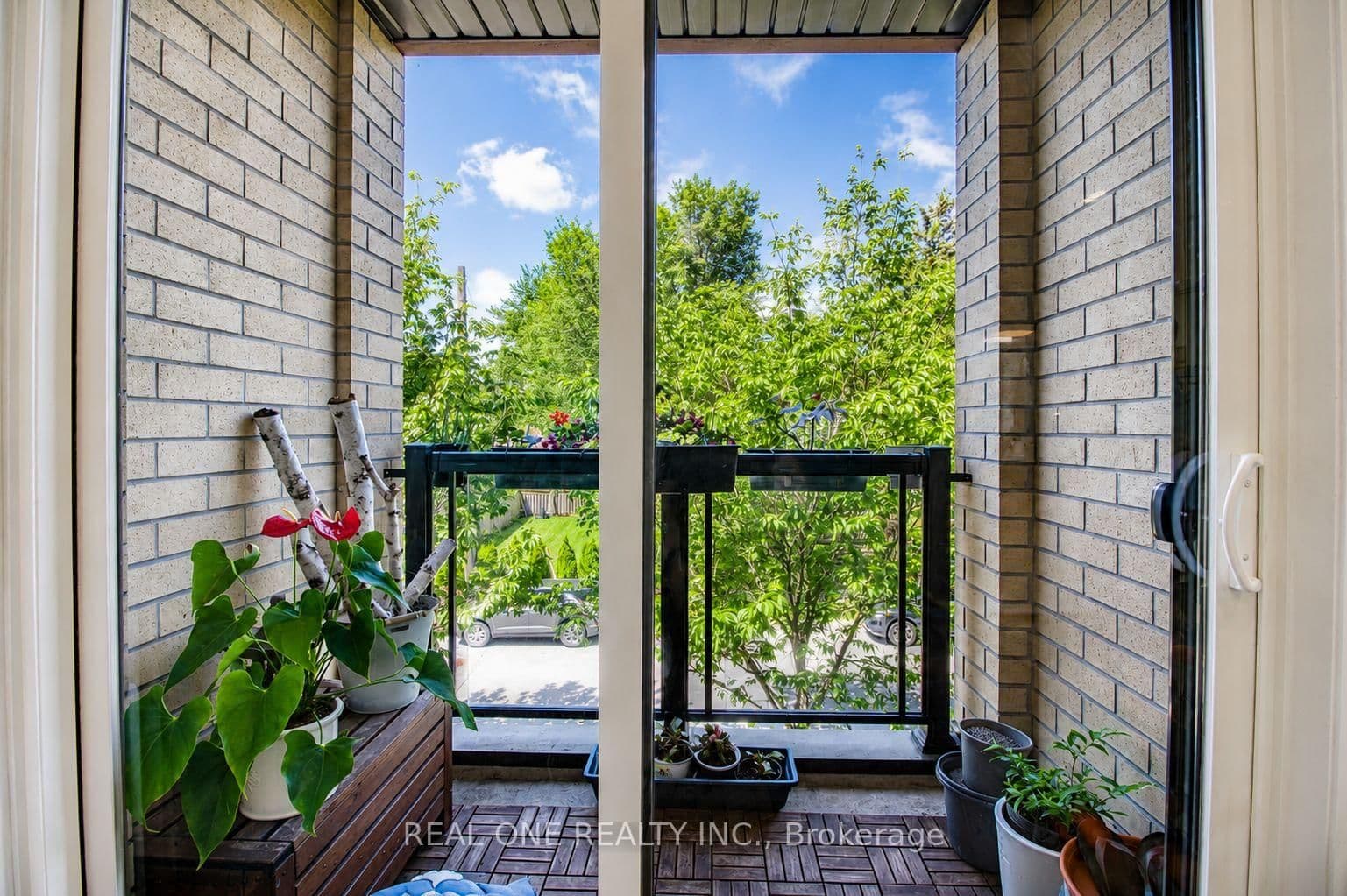 27 Eldora Avenue, Unit 63 thumbnail 16