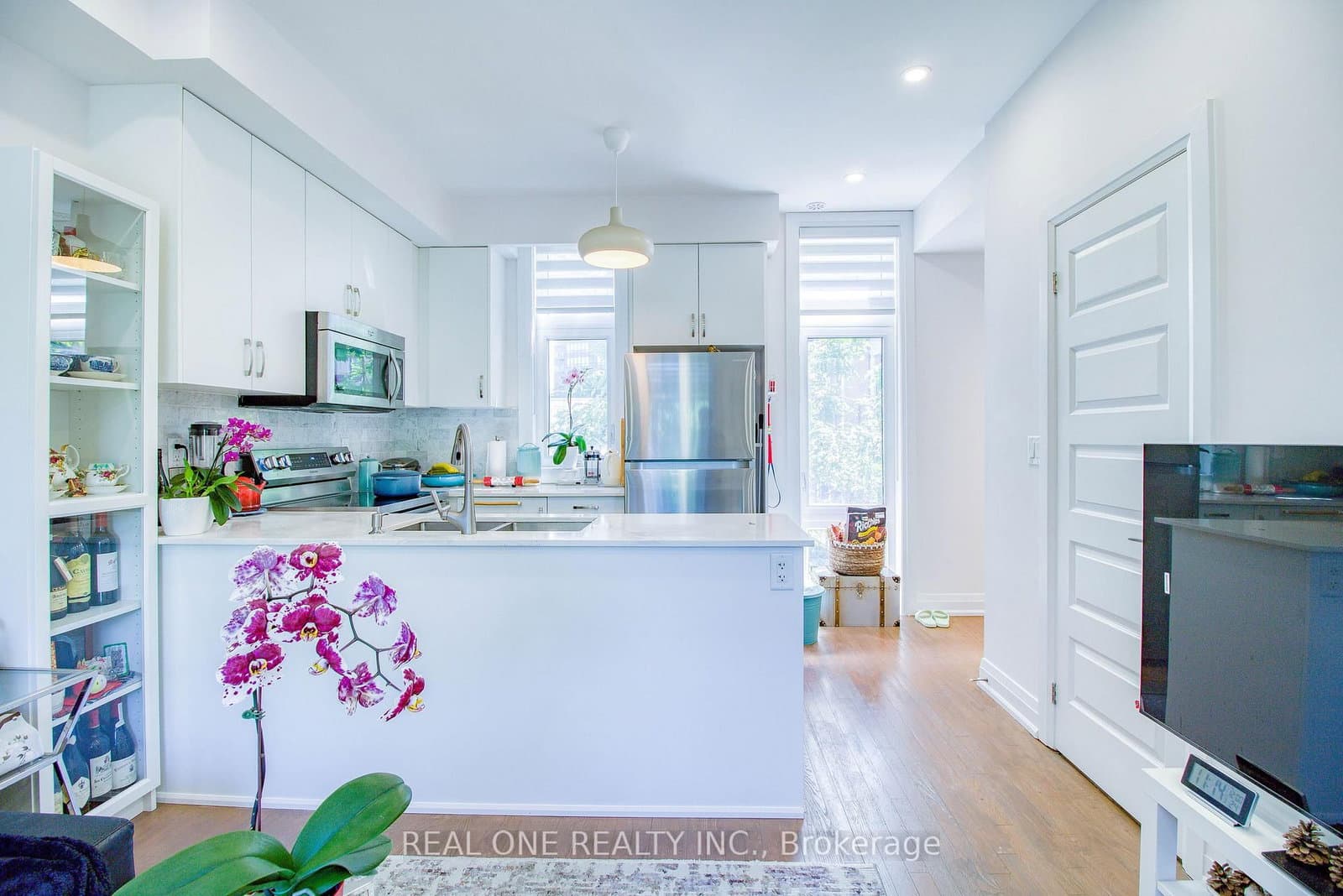 27 Eldora Avenue, Unit 63 thumbnail 20