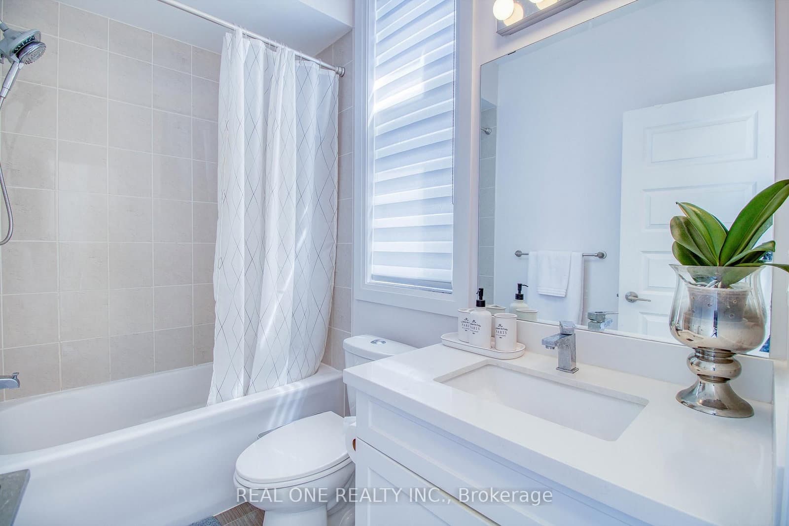 27 Eldora Avenue, Unit 63 thumbnail 23