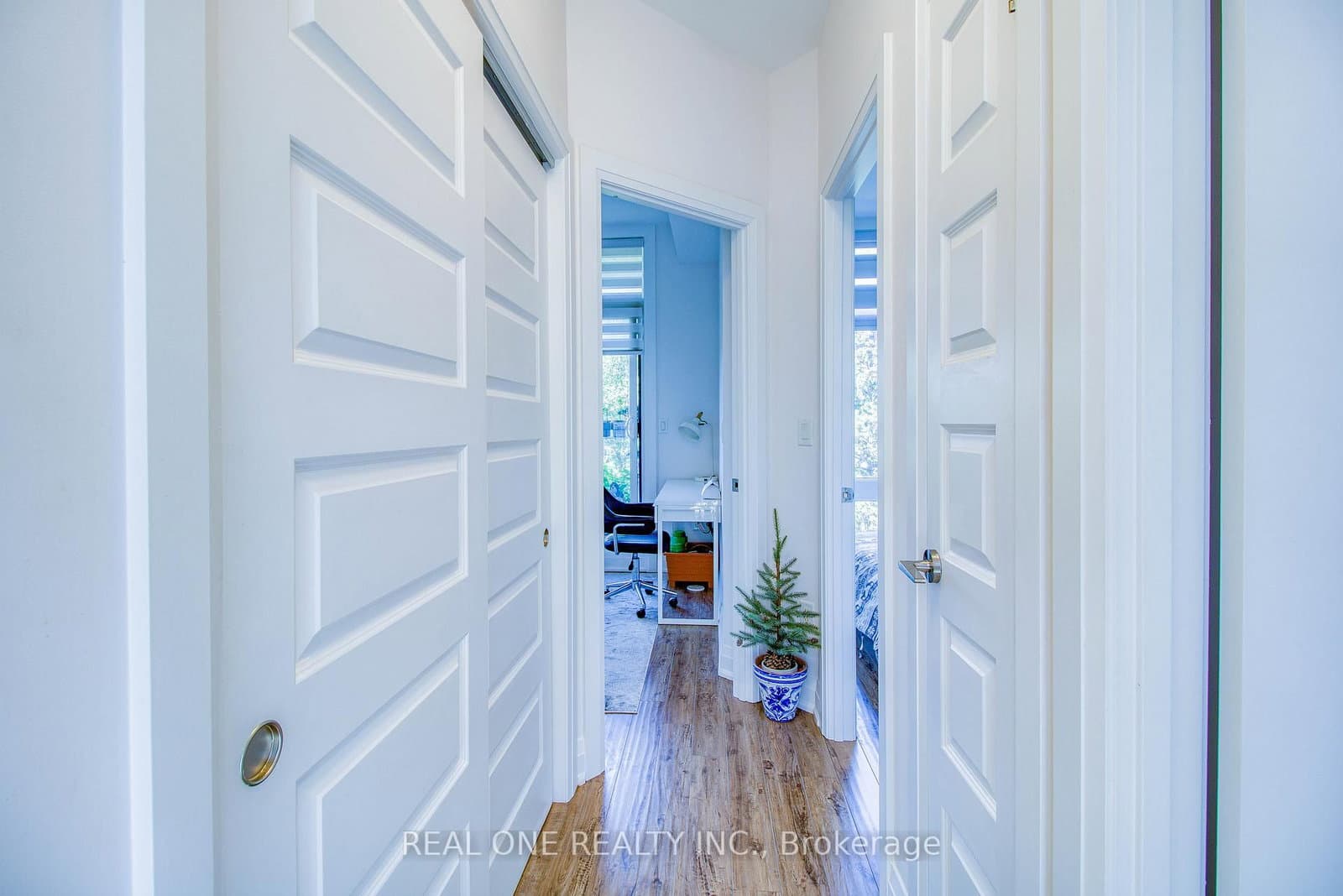 27 Eldora Avenue, Unit 63 thumbnail 24