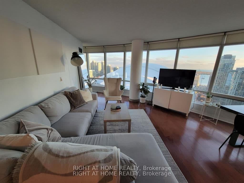 361 Front Street W, Unit 3205 thumbnail 4