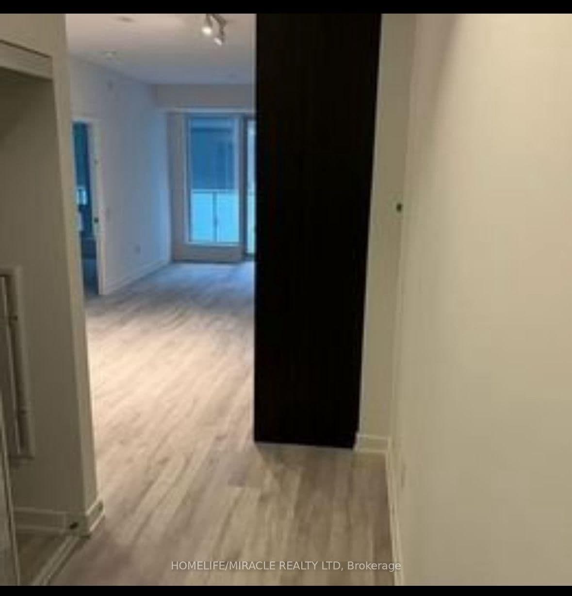 7 Golden Lion Heights, Unit N530 thumbnail 2