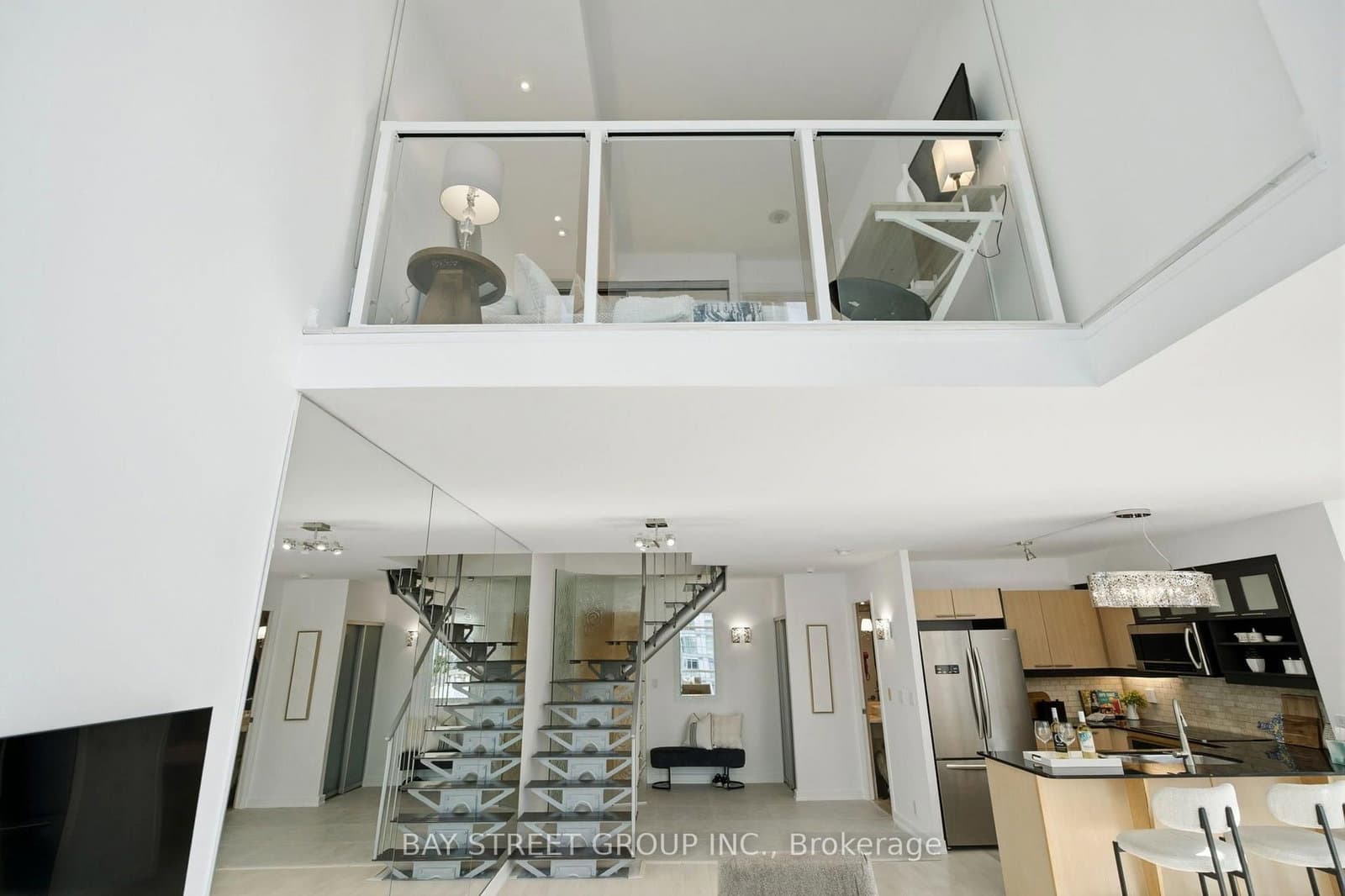 36 Blue Jays Way, Unit 925 thumbnail 16