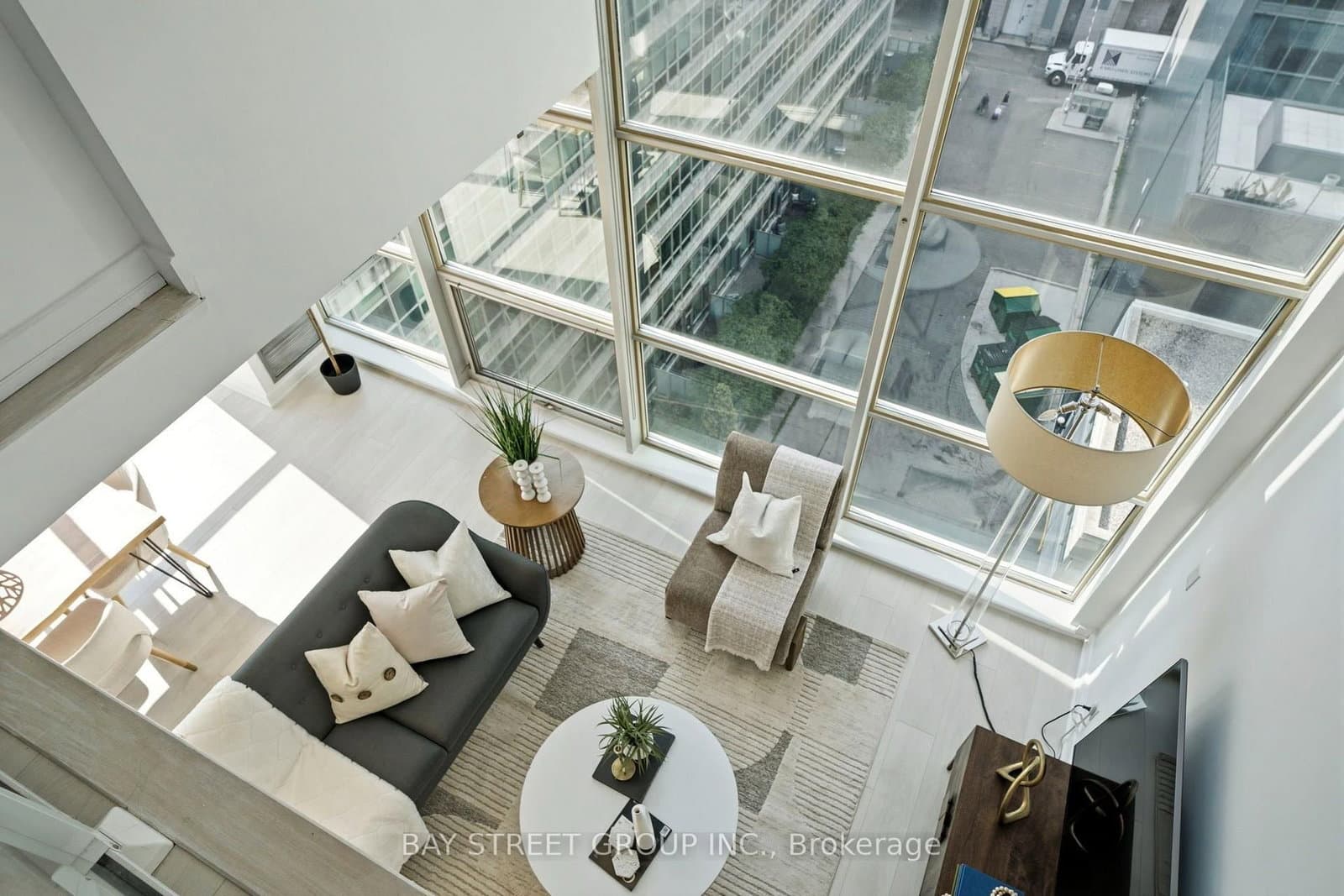 36 Blue Jays Way, Unit 925 thumbnail 19