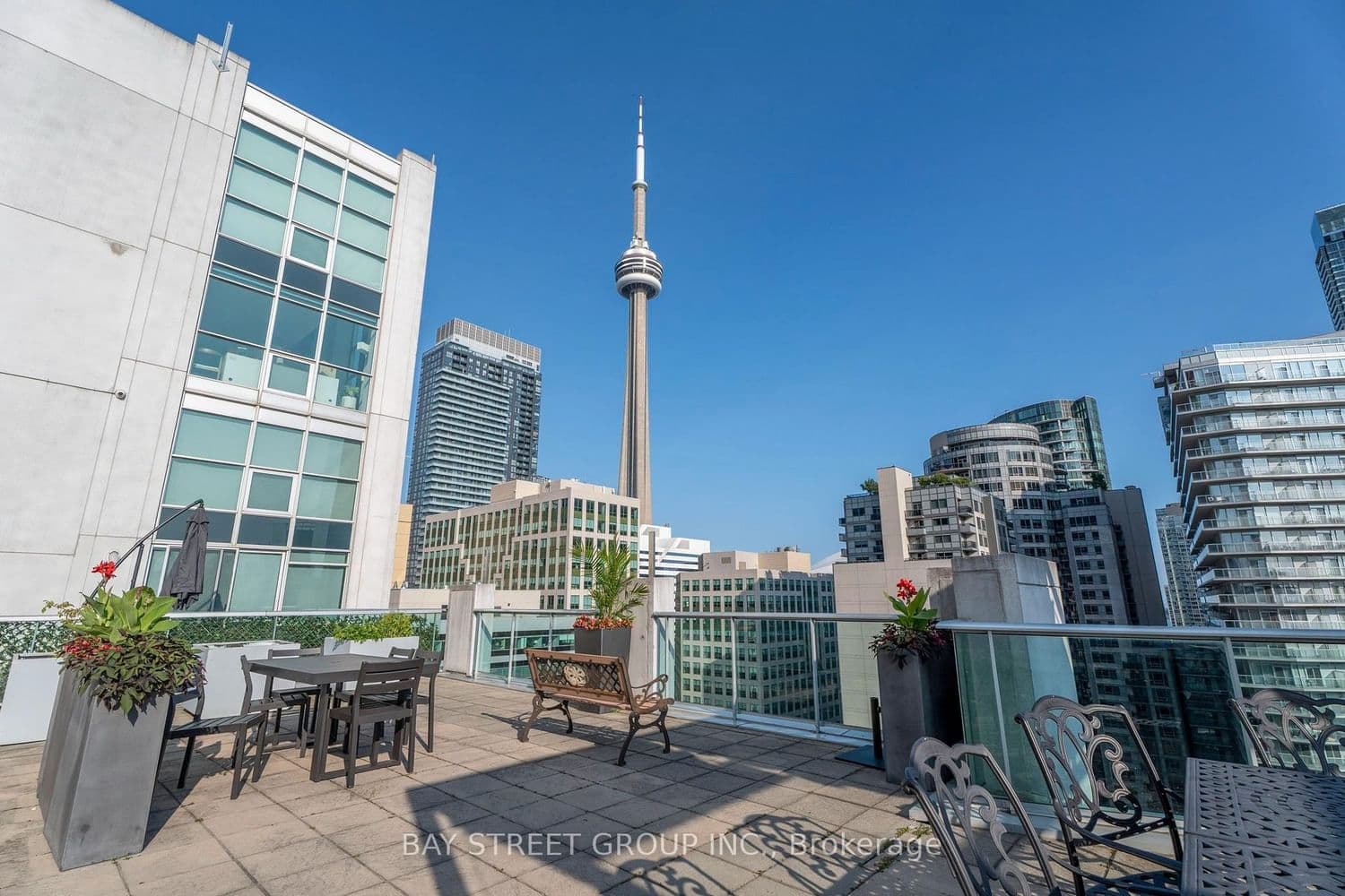 36 Blue Jays Way, Unit 925 thumbnail 27