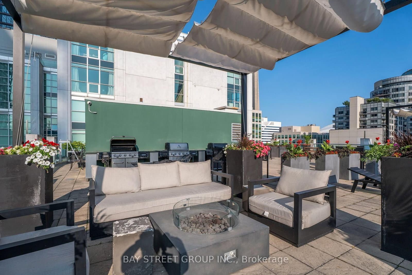 36 Blue Jays Way, Unit 925 thumbnail 29