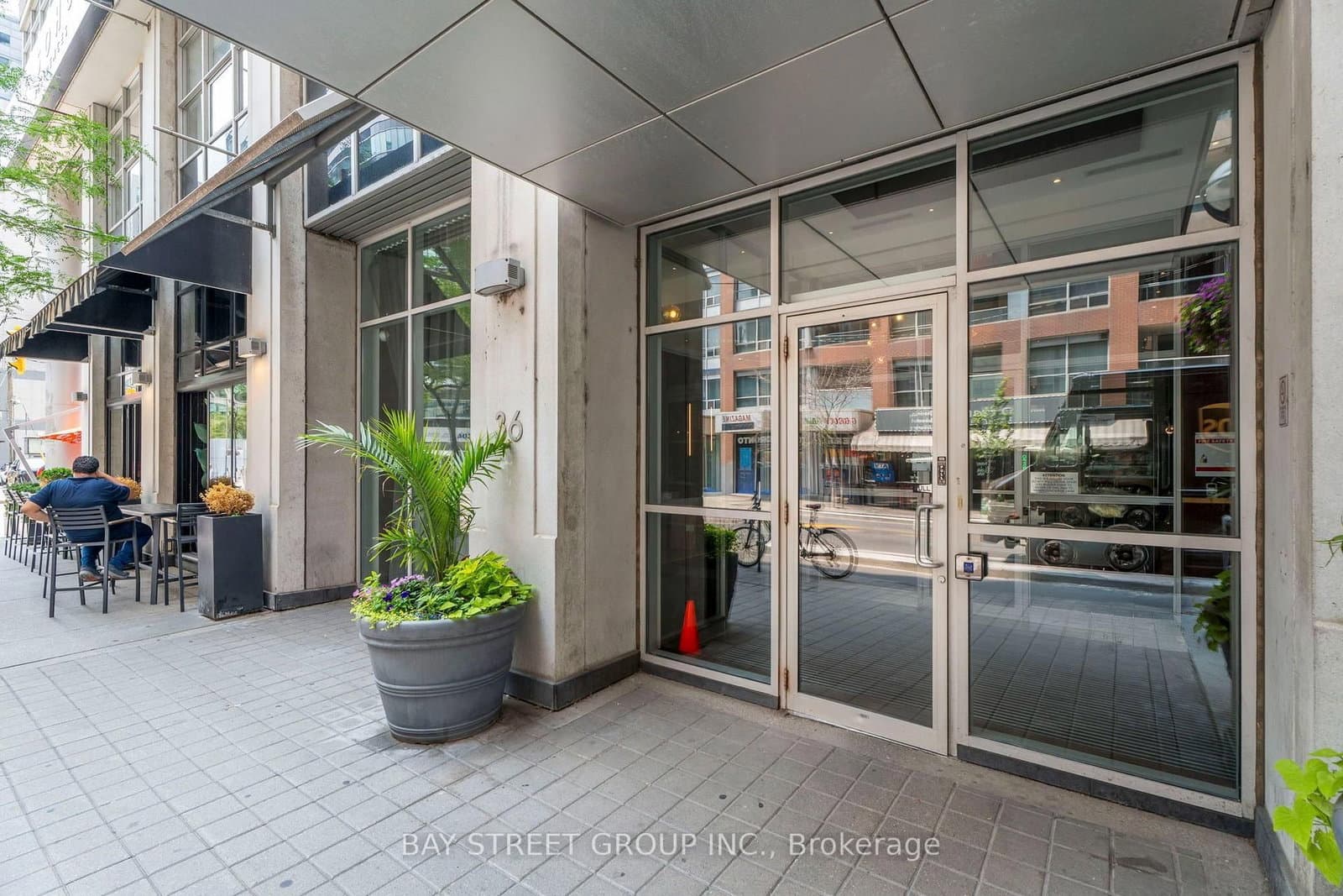 36 Blue Jays Way, Unit 925 thumbnail 36