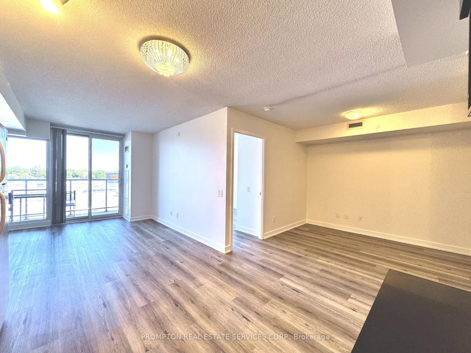 72 Esther Shiner Boulevard, Unit 612 thumbnail 10