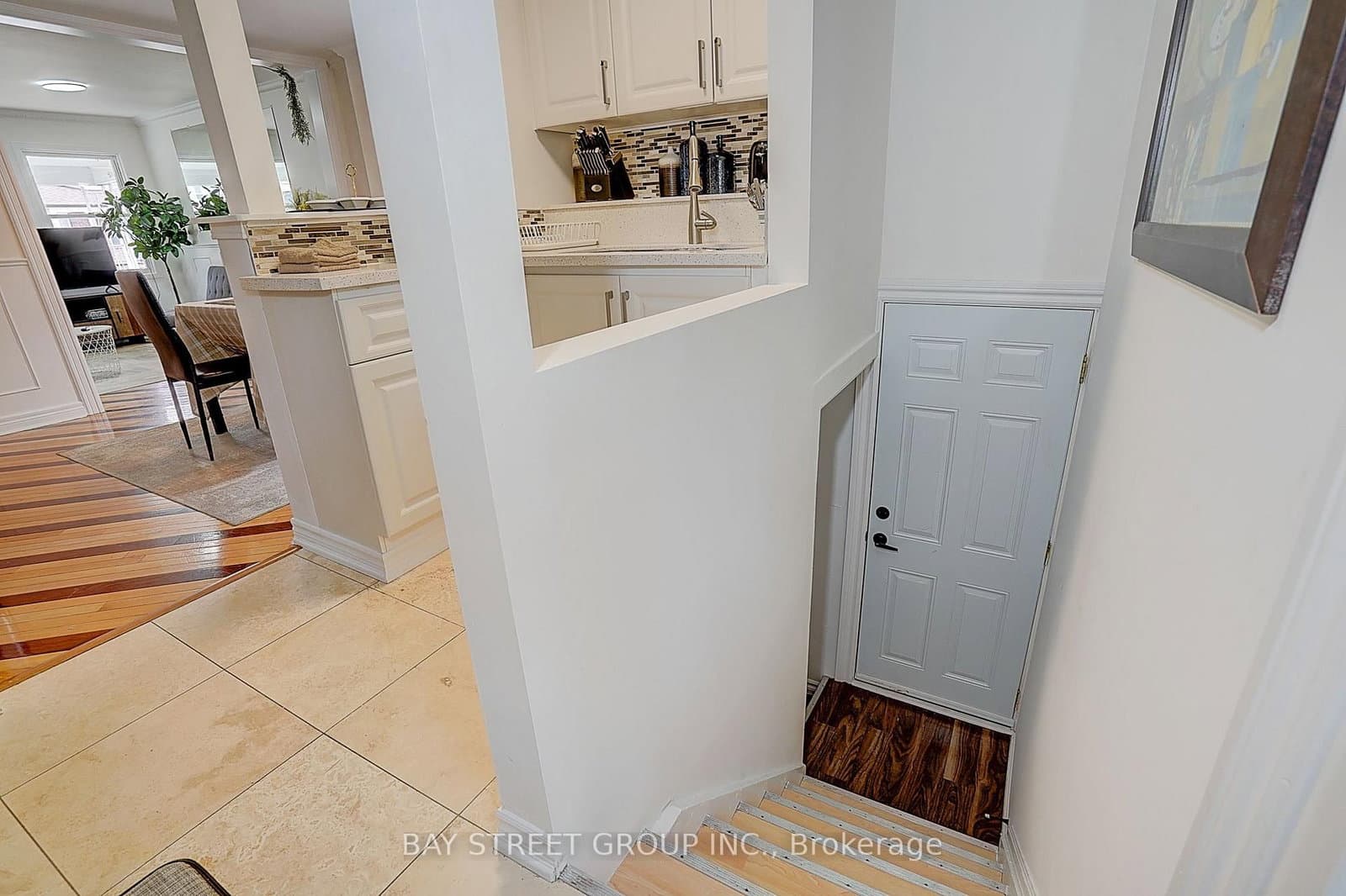 154 Alameda Avenue thumbnail 25
