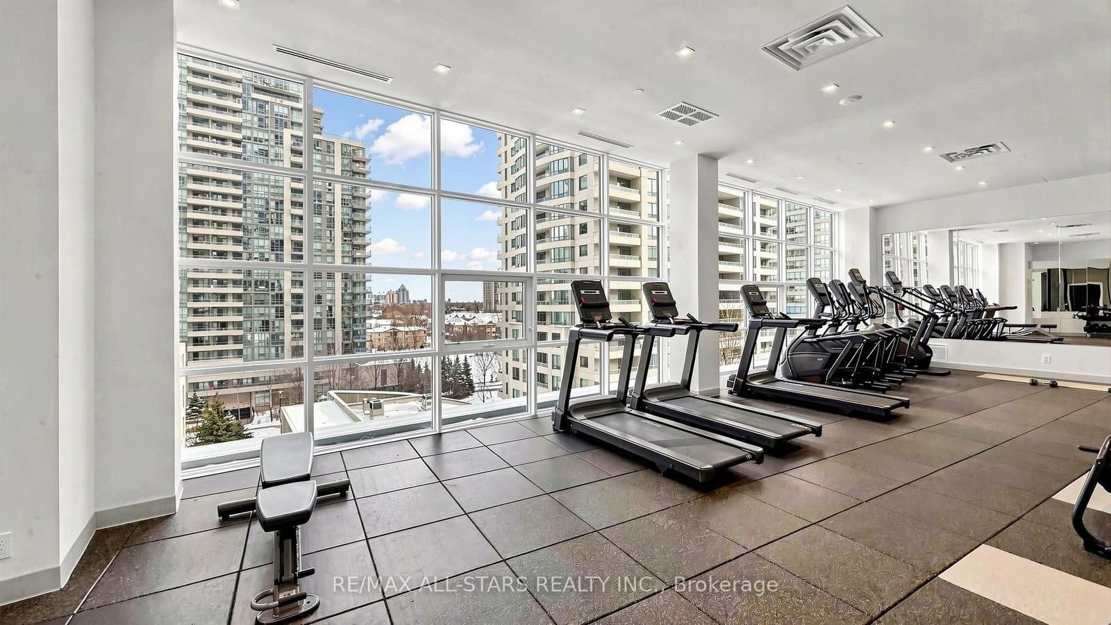 4955 Yonge Street, Unit 1609 thumbnail 31