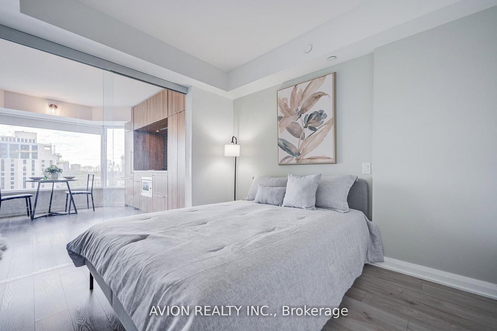 155 Yorkville Avenue, Unit 1920 thumbnail 10