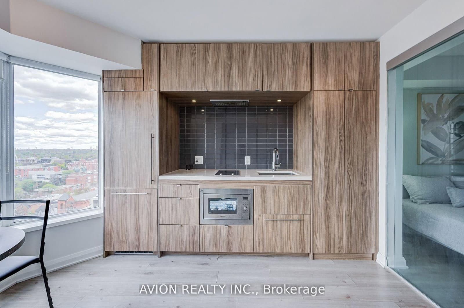155 Yorkville Avenue, Unit 1920 thumbnail 6