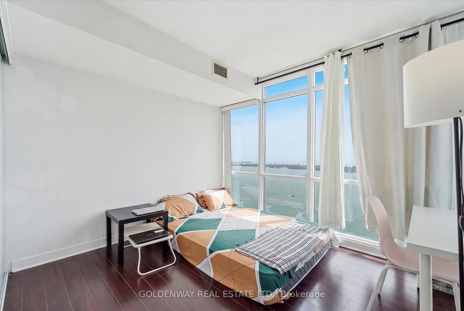 11 Brunel Court, Unit 5015 thumbnail 6