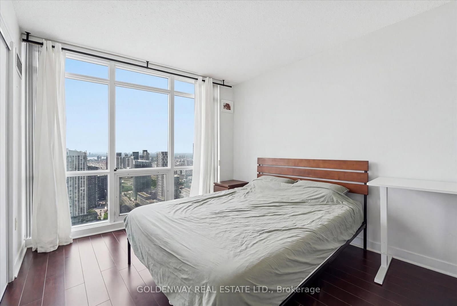 11 Brunel Court, Unit 5015 thumbnail 7